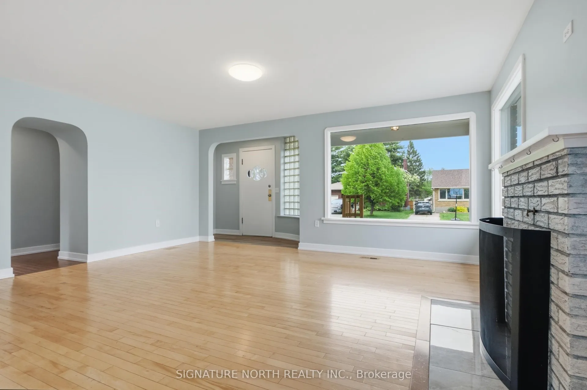 Photo 11 of 1830 Murray Avenue, Thunder Bay, Hyde Park — HOMEH
