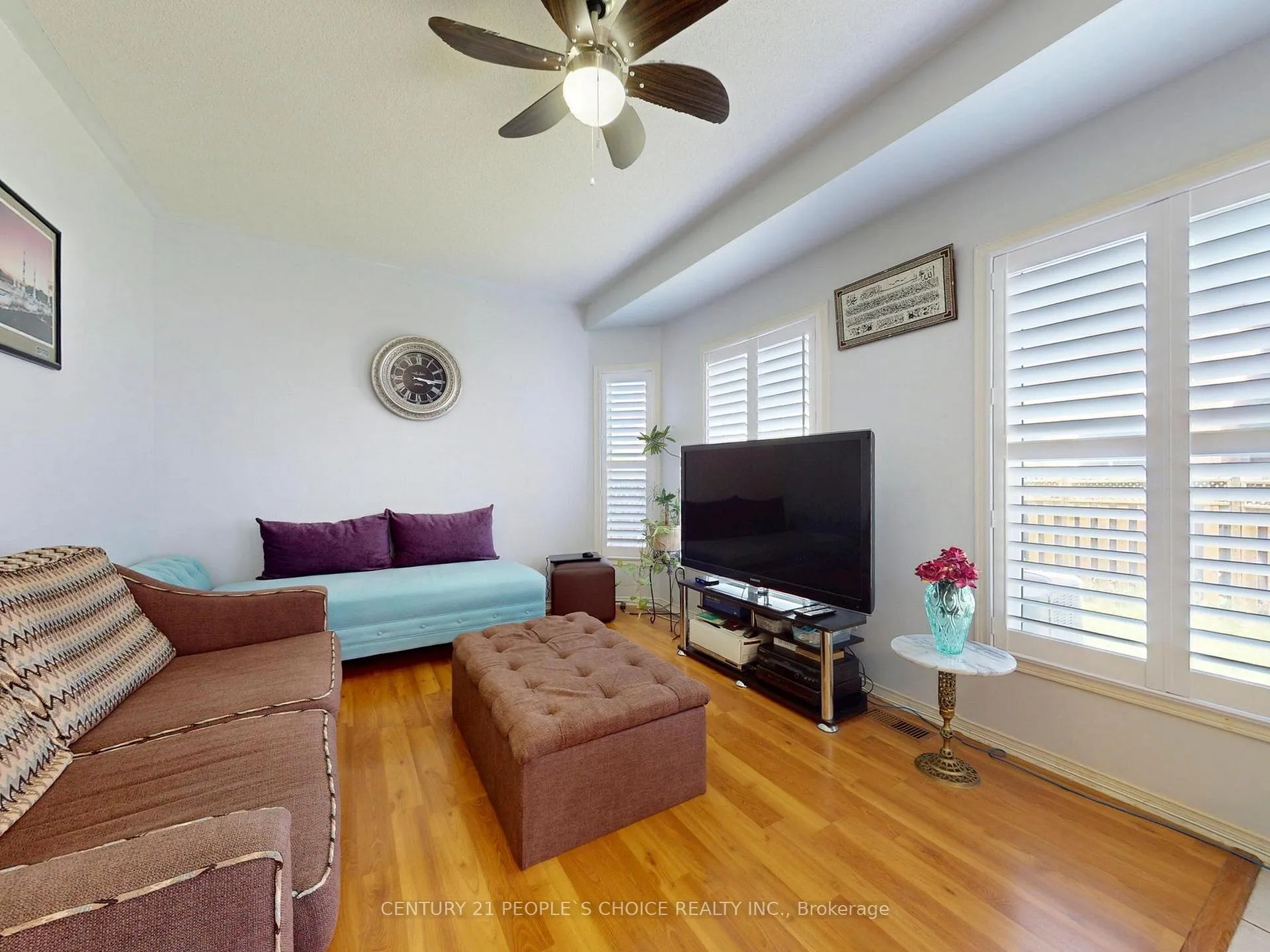 Photo 9 of 1082 Galesway Boulevard, Mississauga, East Credit — HOMEH