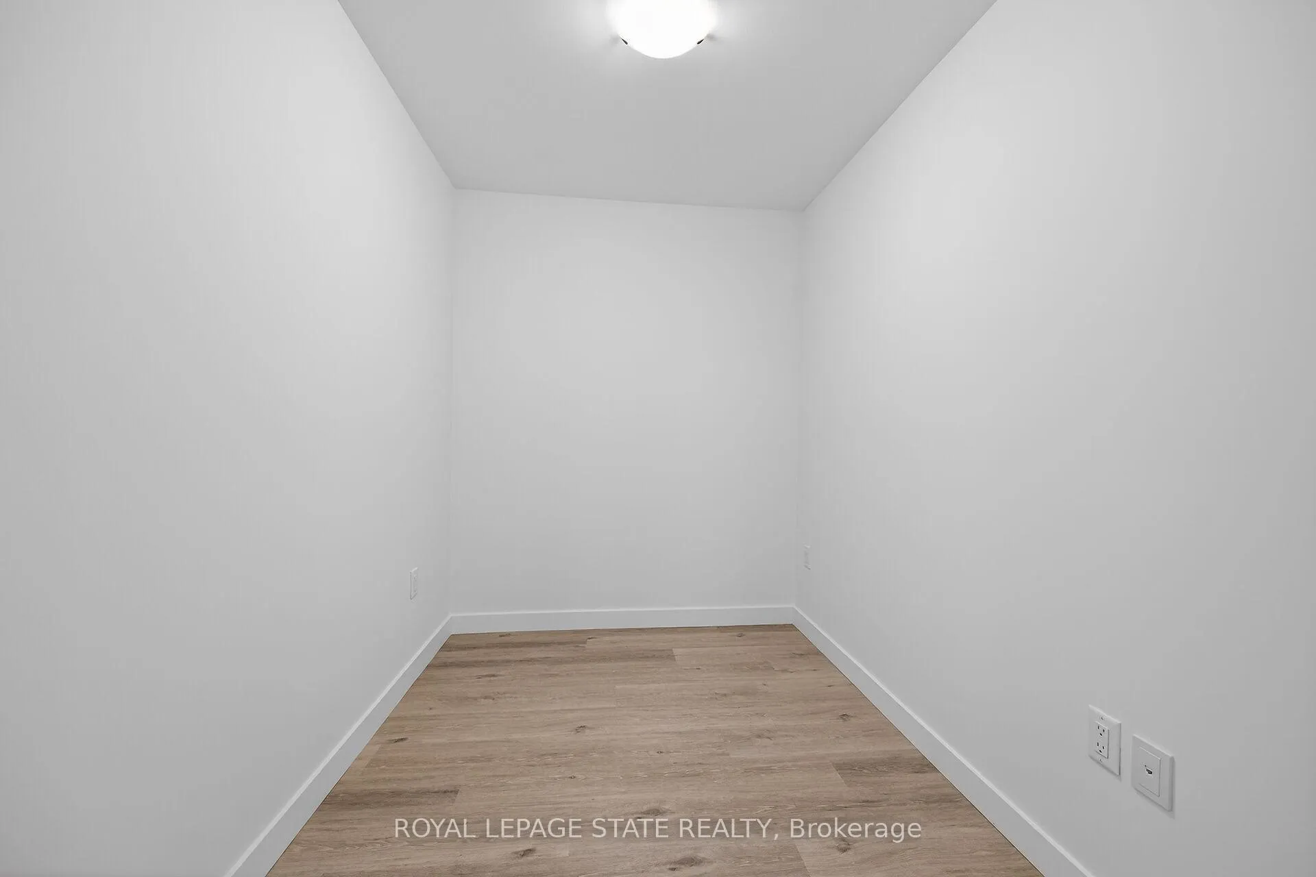 Photo 19 of Unit 327, 461 Green Road, Hamilton, Lakeshore — HOMEH