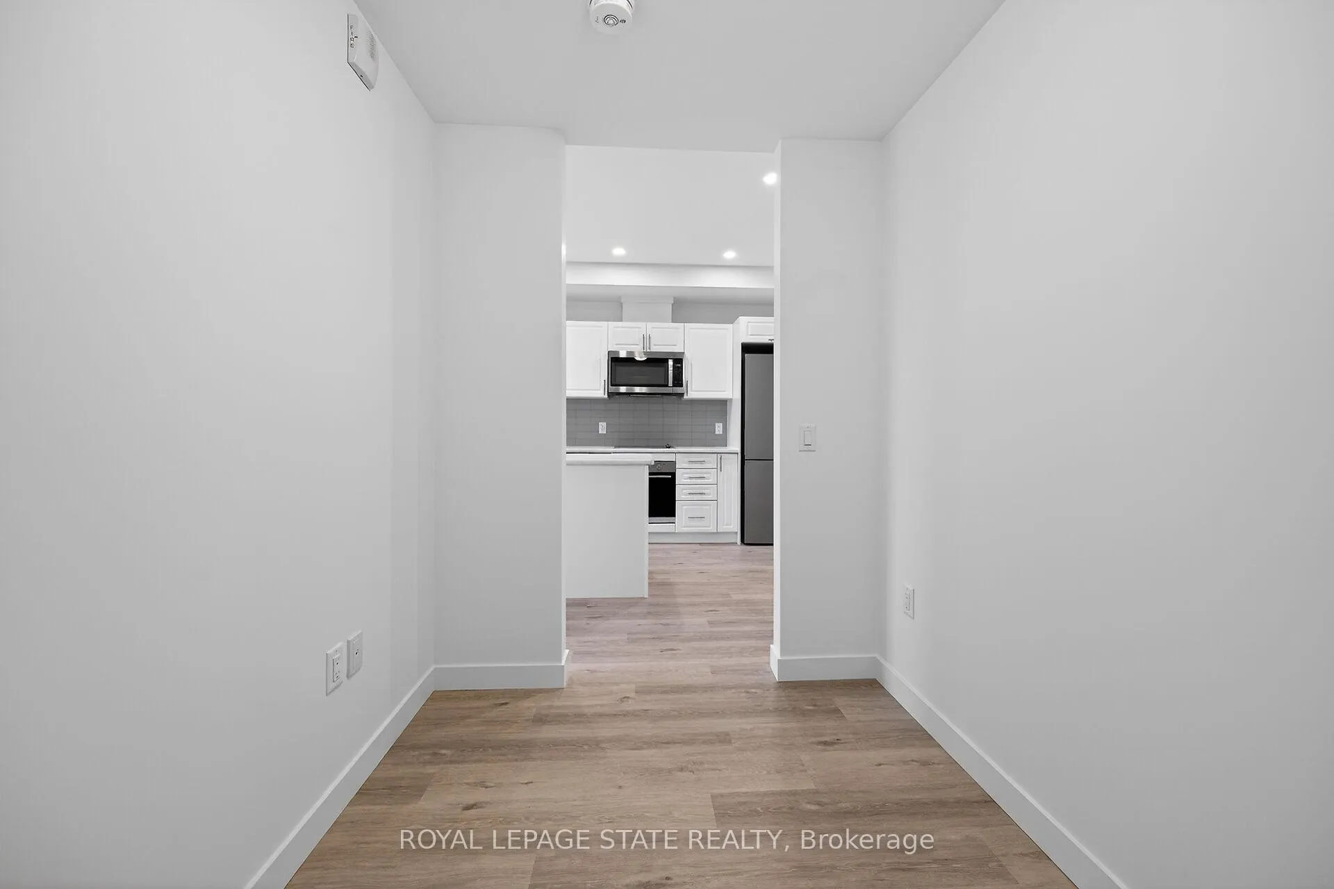 Photo 20 of Unit 327, 461 Green Road, Hamilton, Lakeshore — HOMEH