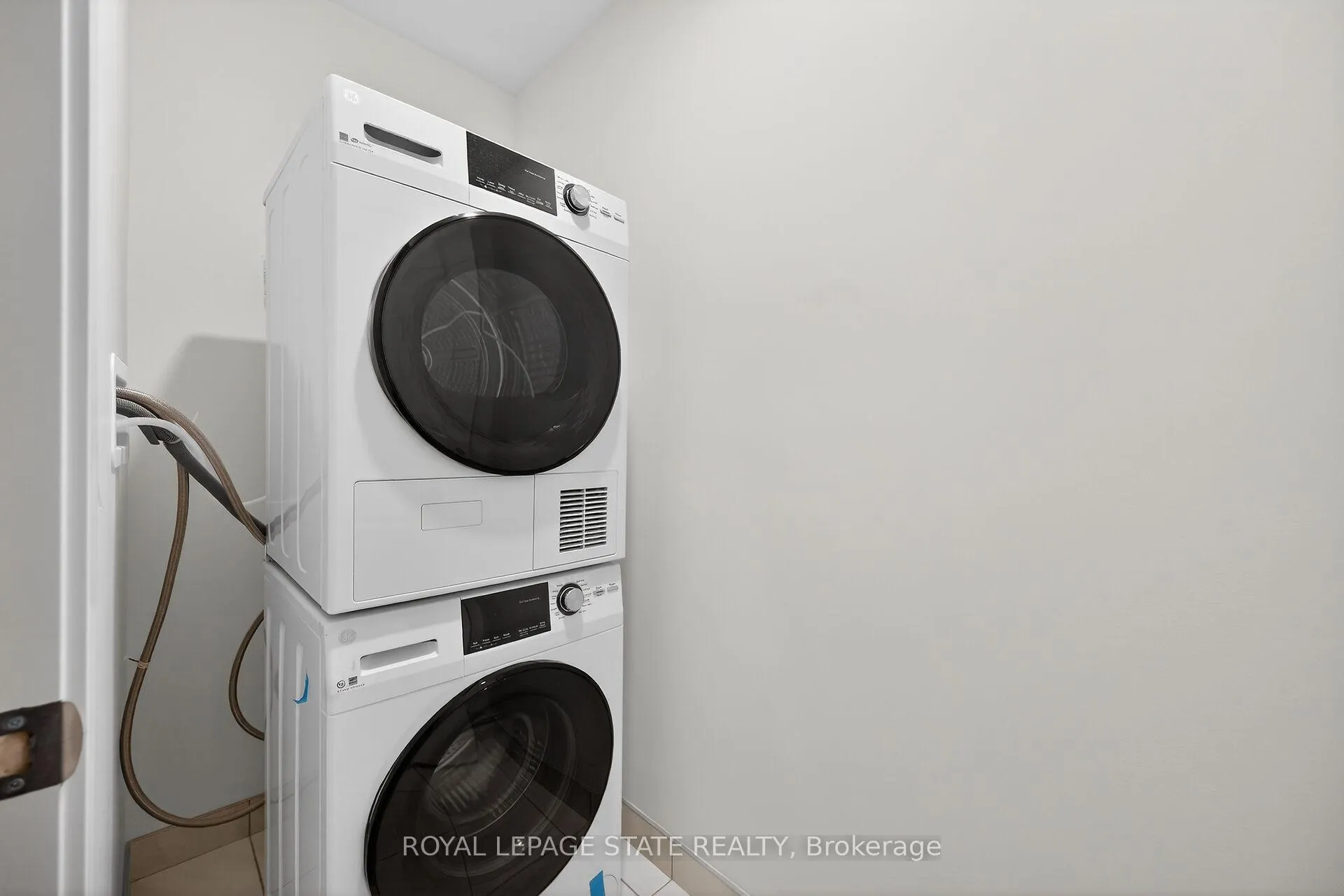 Photo 21 of Unit 327, 461 Green Road, Hamilton, Lakeshore — HOMEH