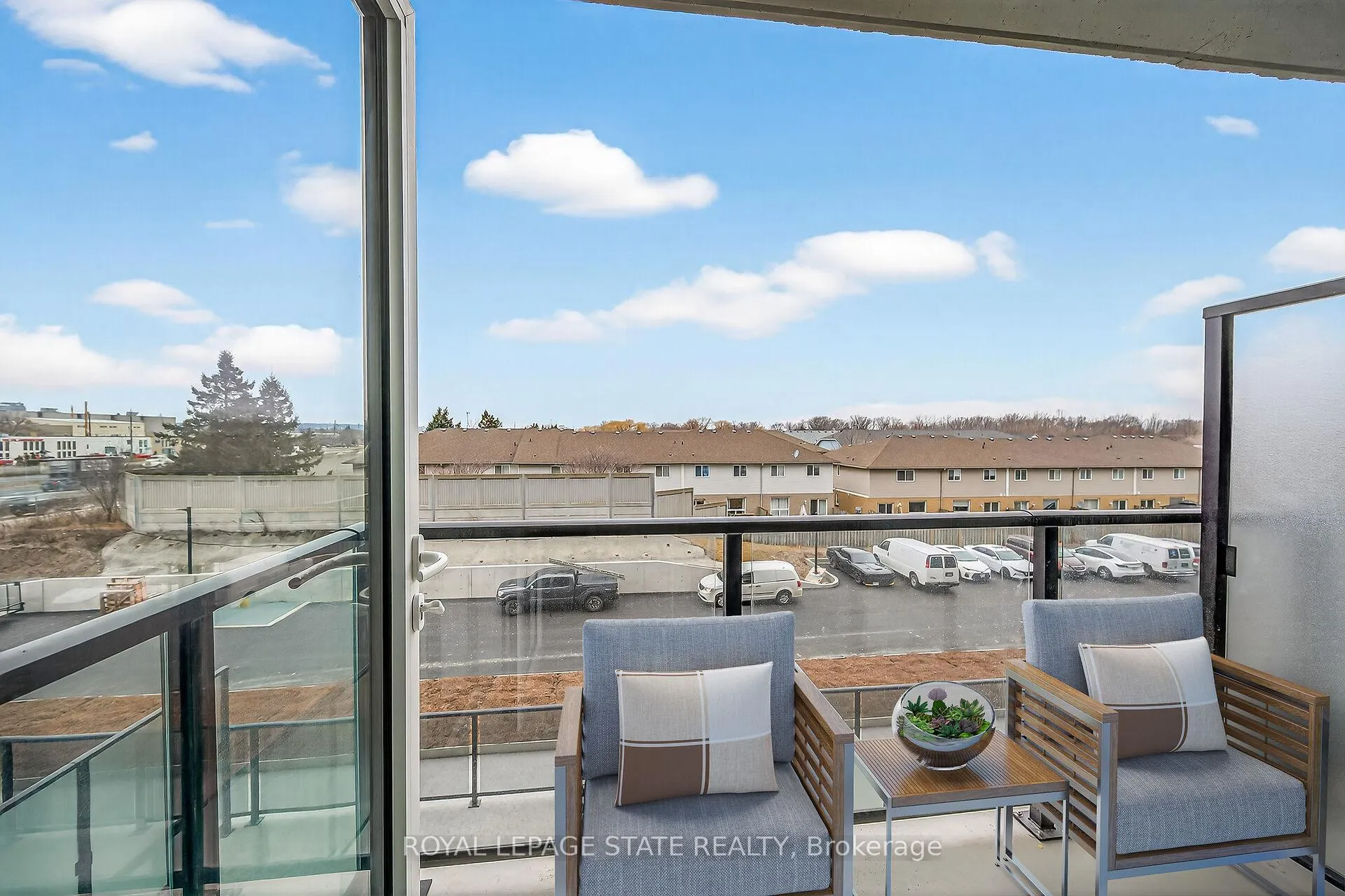 Photo 33 of Unit 327, 461 Green Road, Hamilton, Lakeshore — HOMEH