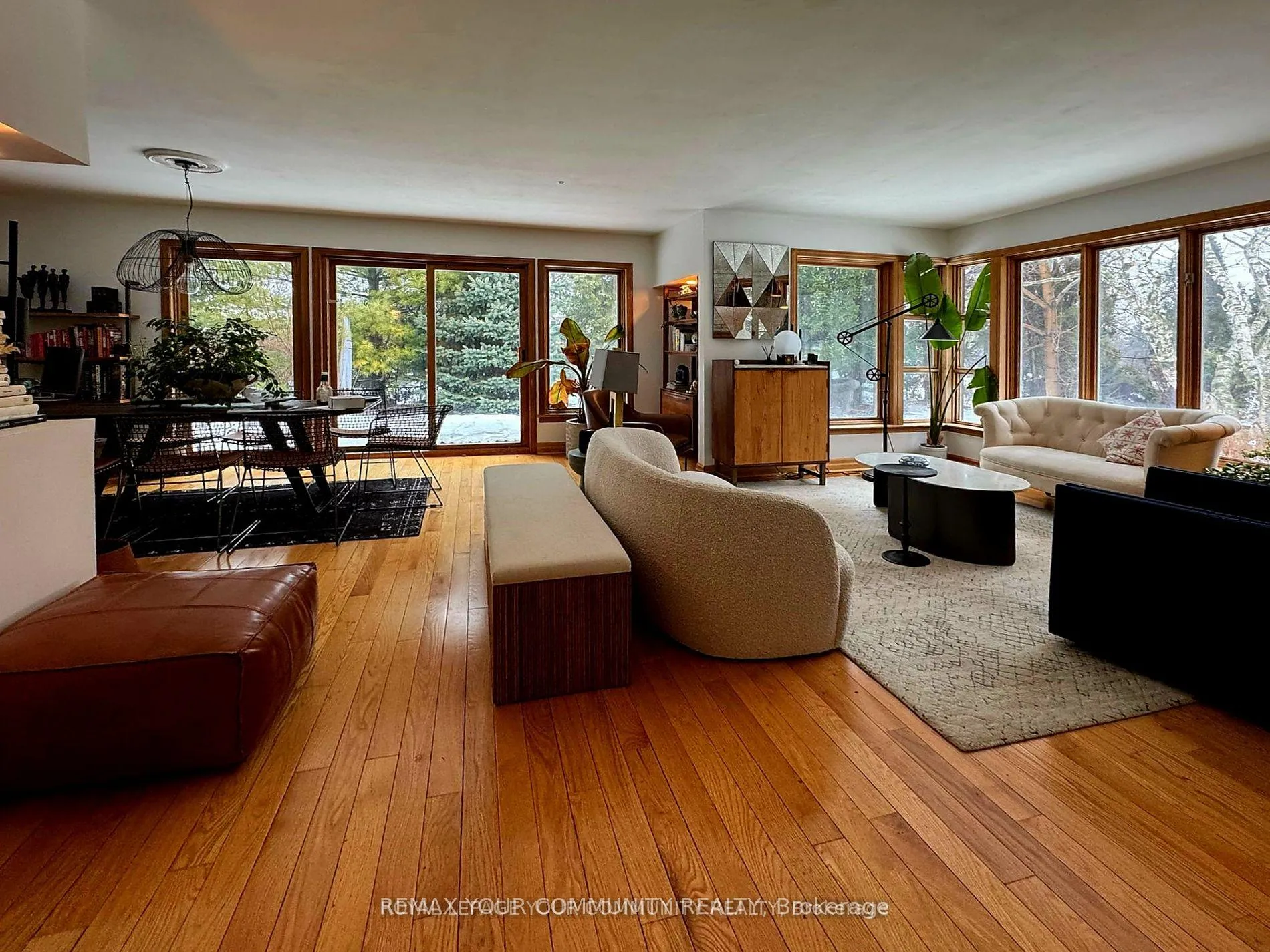 Photo 5 of 10 Fredericton Road, Markham, Markham Village — HOMEH