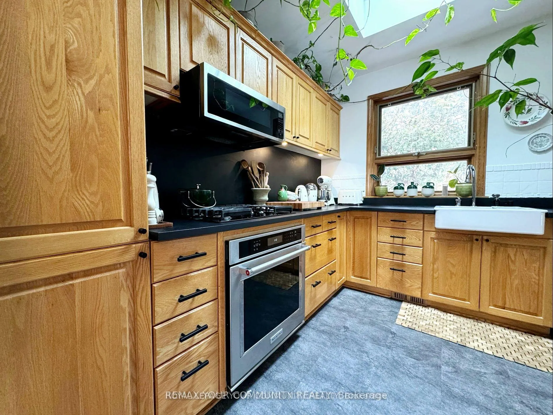 Photo 21 of 10 Fredericton Road, Markham, Markham Village — HOMEH