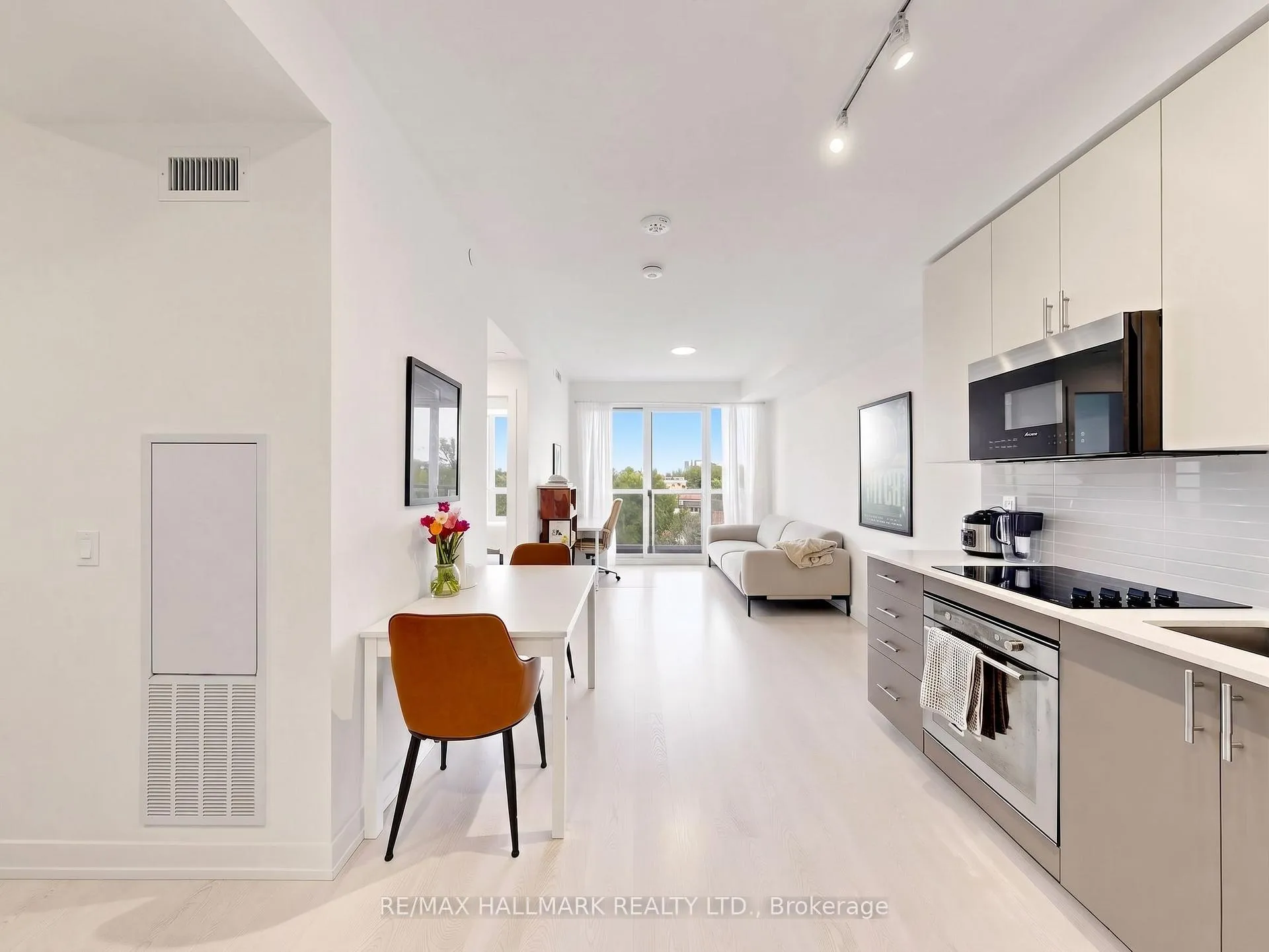 Photo 1 of Unit 612, 415 Main Street W, Hamilton, Kirkendall — HOMEH
