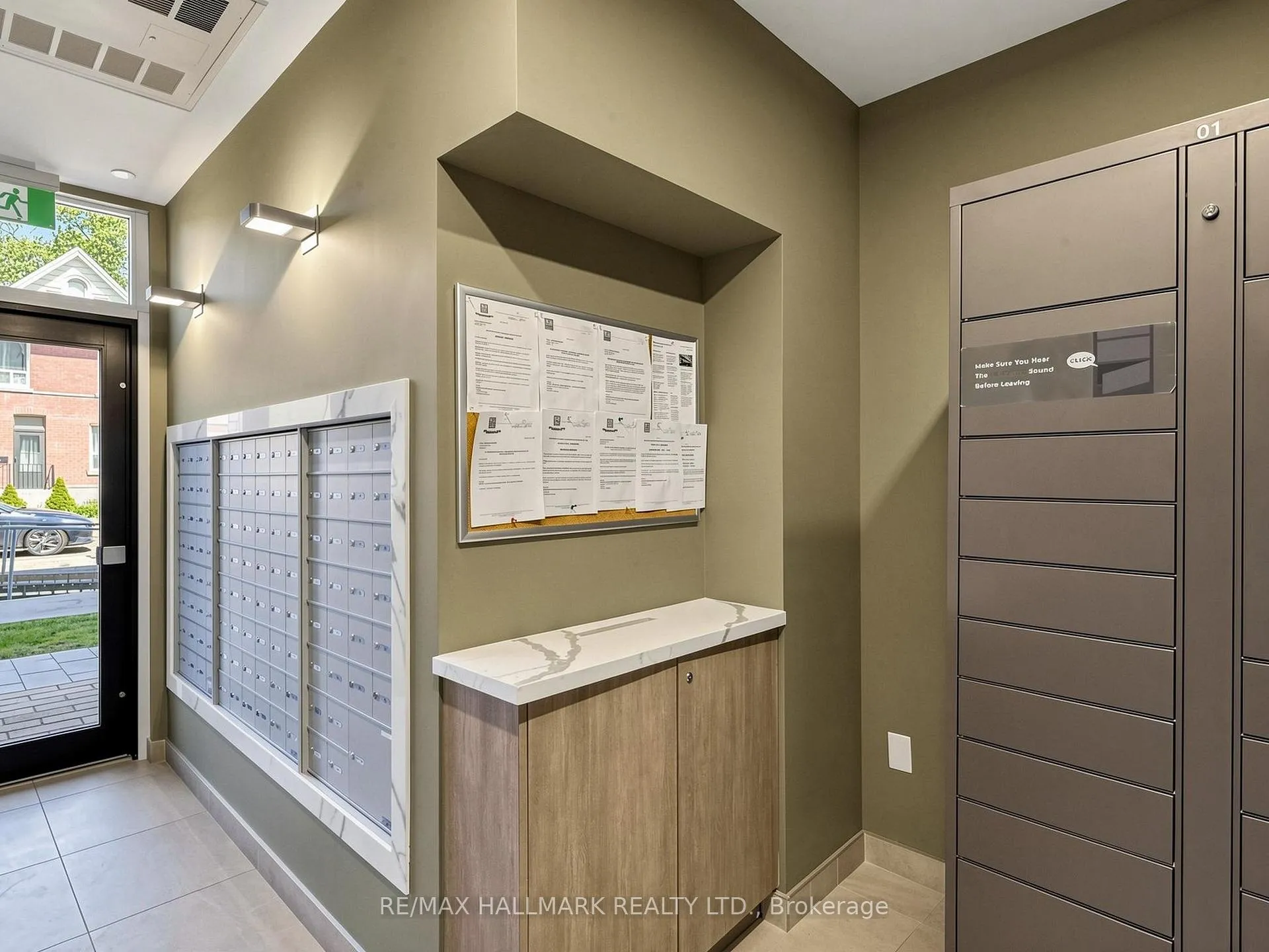 Photo 31 of Unit 612, 415 Main Street W, Hamilton, Kirkendall — HOMEH