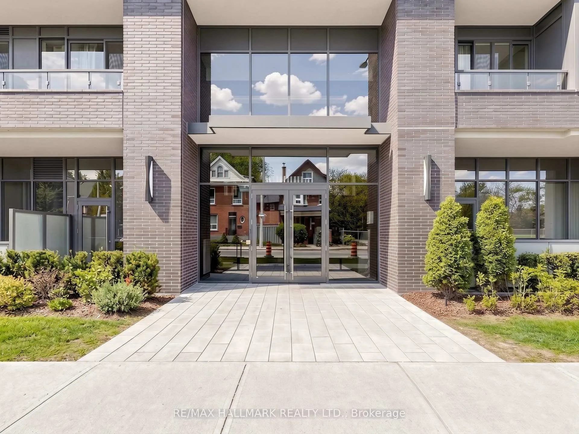 Photo 33 of Unit 612, 415 Main Street W, Hamilton, Kirkendall — HOMEH