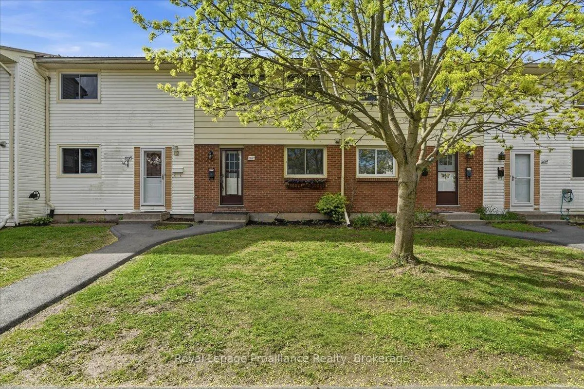 Photo 1 of Unit G, 209 North Park Street, Belleville, Belleville Ward — HOMEH