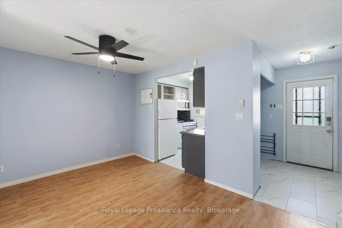 Photo 6 of Unit G, 209 North Park Street, Belleville, Belleville Ward — HOMEH