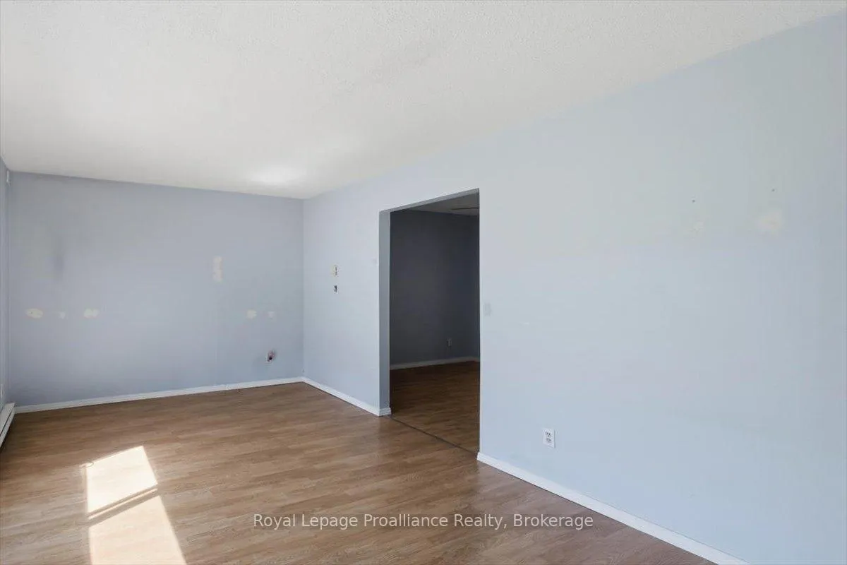 Photo 9 of Unit G, 209 North Park Street, Belleville, Belleville Ward — HOMEH