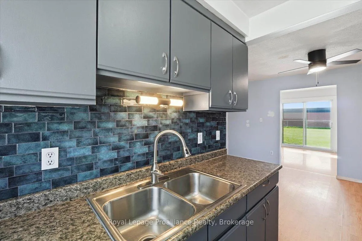 Photo 14 of Unit G, 209 North Park Street, Belleville, Belleville Ward — HOMEH