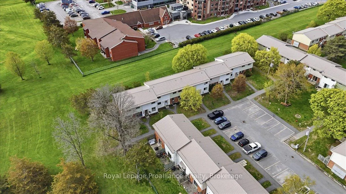 Photo 22 of Unit G, 209 North Park Street, Belleville, Belleville Ward — HOMEH