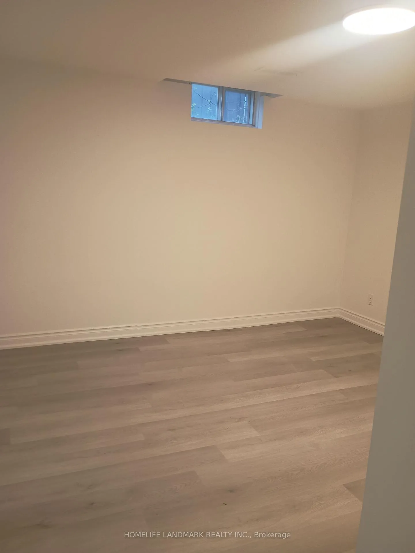 Photo 14 of 112 Holm Crescent, Markham, Aileen-Willowbrook — HOMEH
