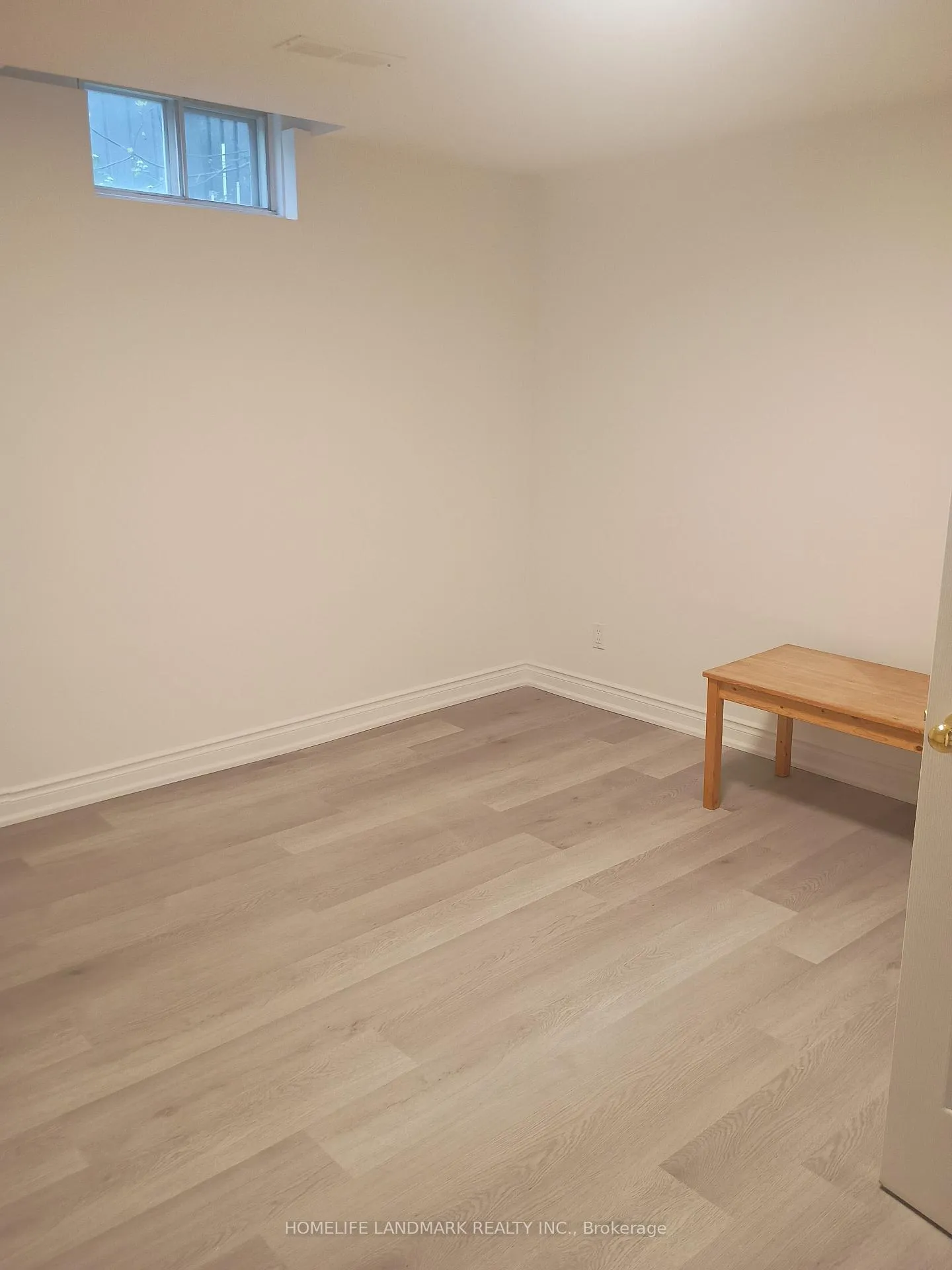 Photo 18 of 112 Holm Crescent, Markham, Aileen-Willowbrook — HOMEH