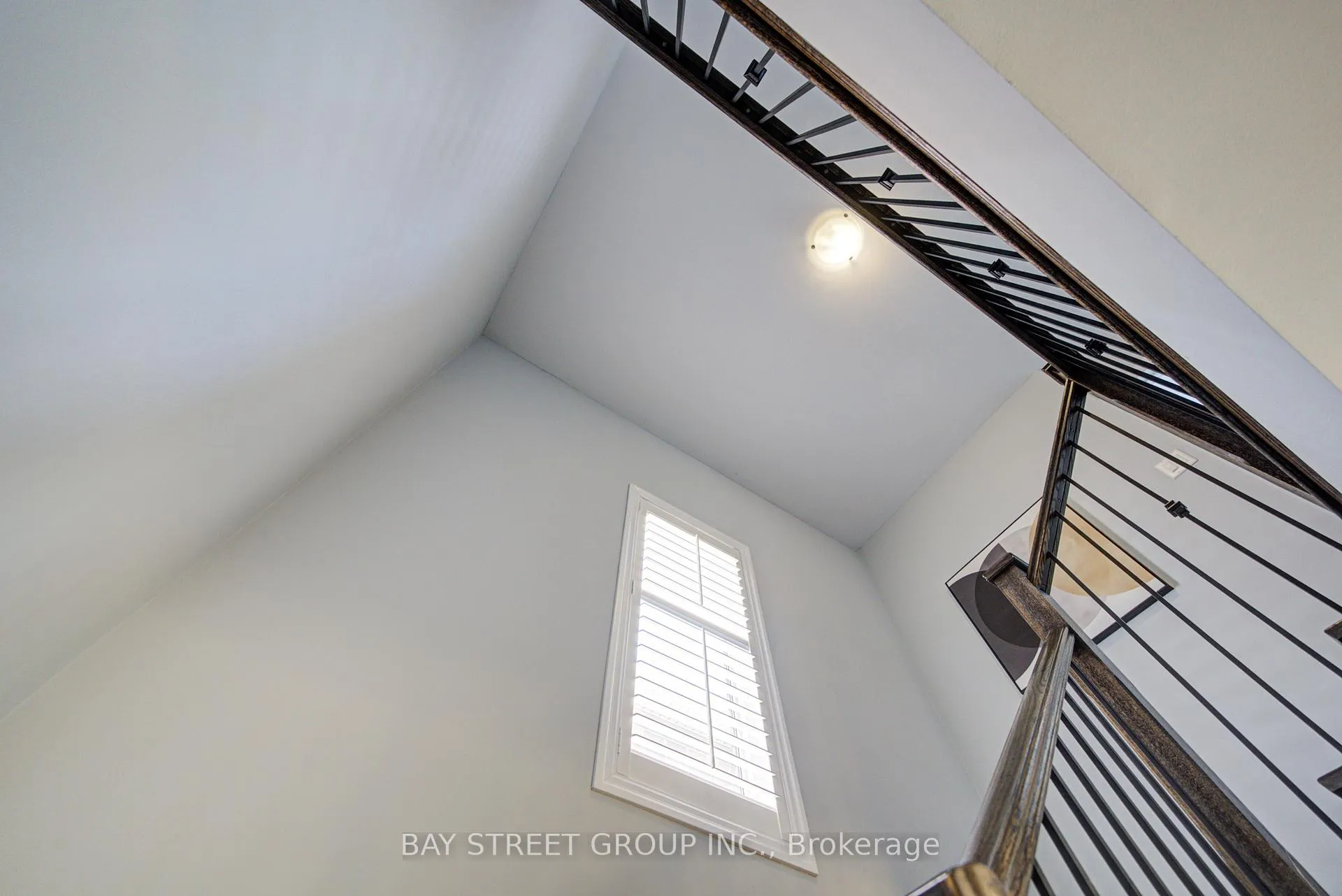 Photo 7 of 60 Buckle Crescent, Aurora, Rural Aurora — HOMEH