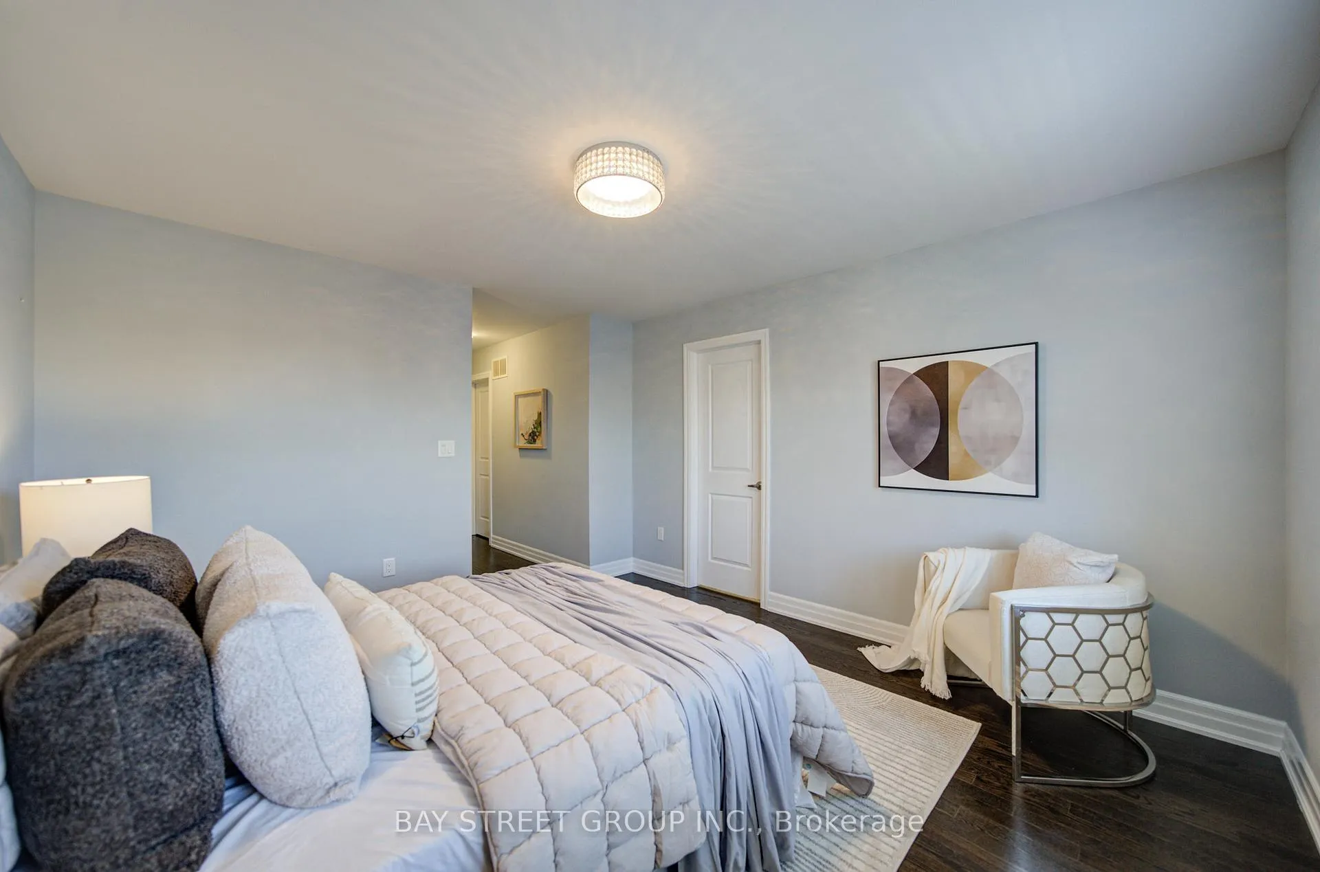 Photo 32 of 60 Buckle Crescent, Aurora, Rural Aurora — HOMEH