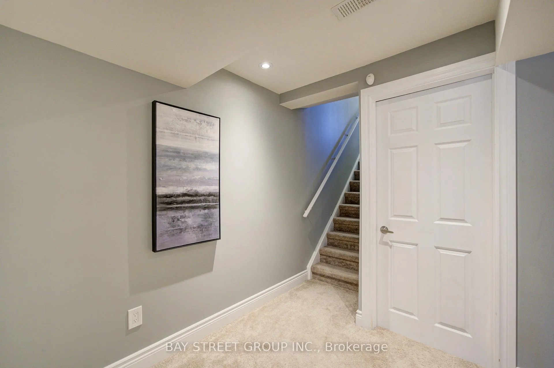 Photo 38 of 60 Buckle Crescent, Aurora, Rural Aurora — HOMEH