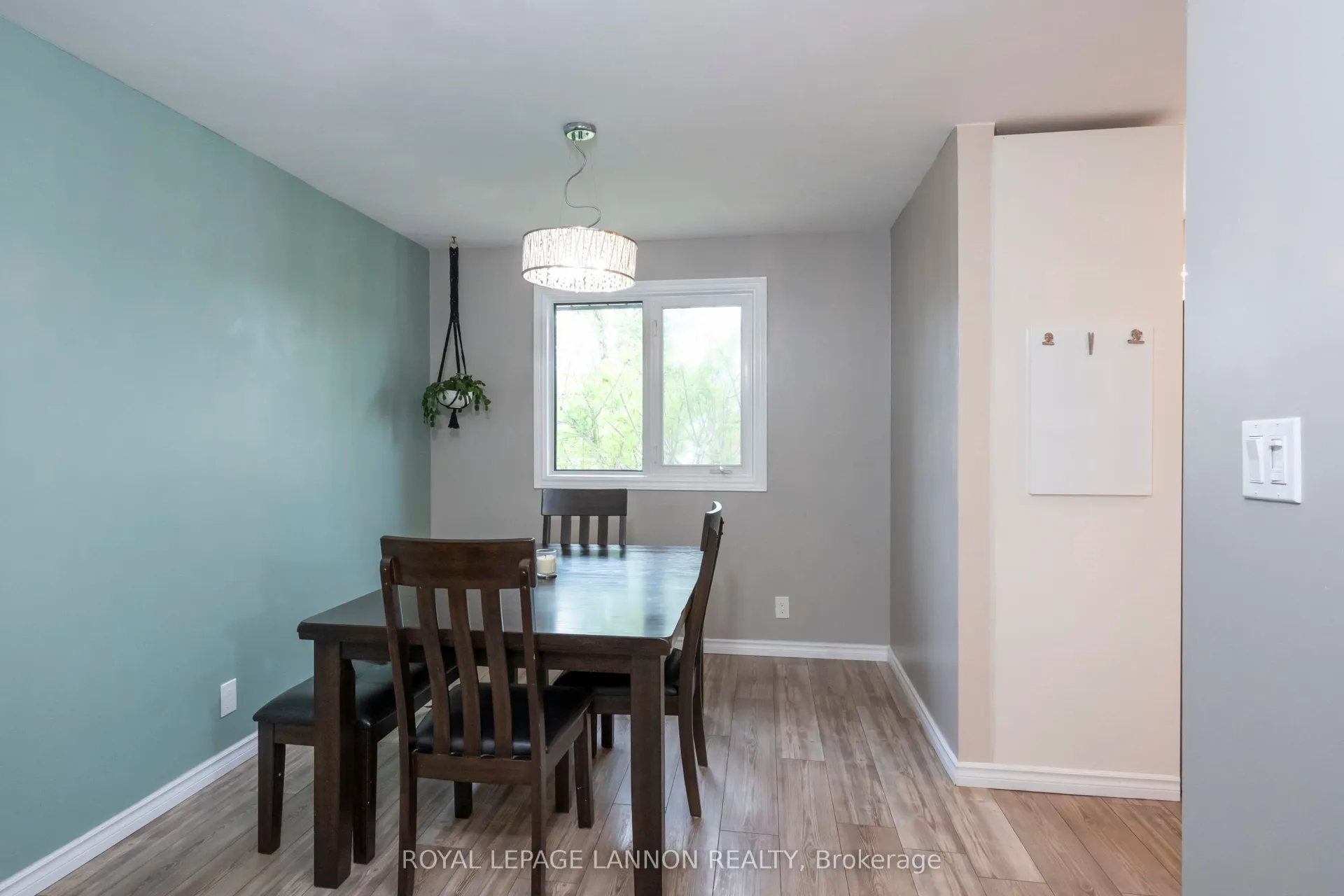 Photo 6 of 159 Woodside Street, Thunder Bay, Grandview — HOMEH