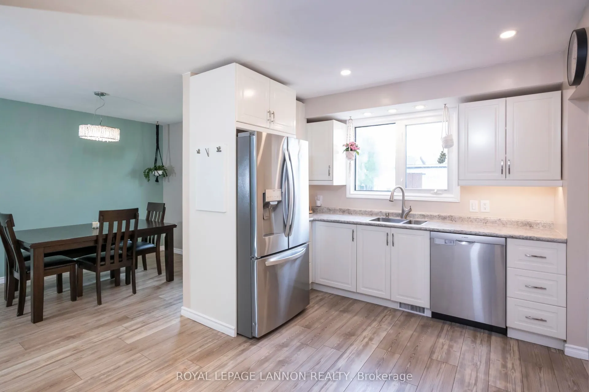 Photo 8 of 159 Woodside Street, Thunder Bay, Grandview — HOMEH