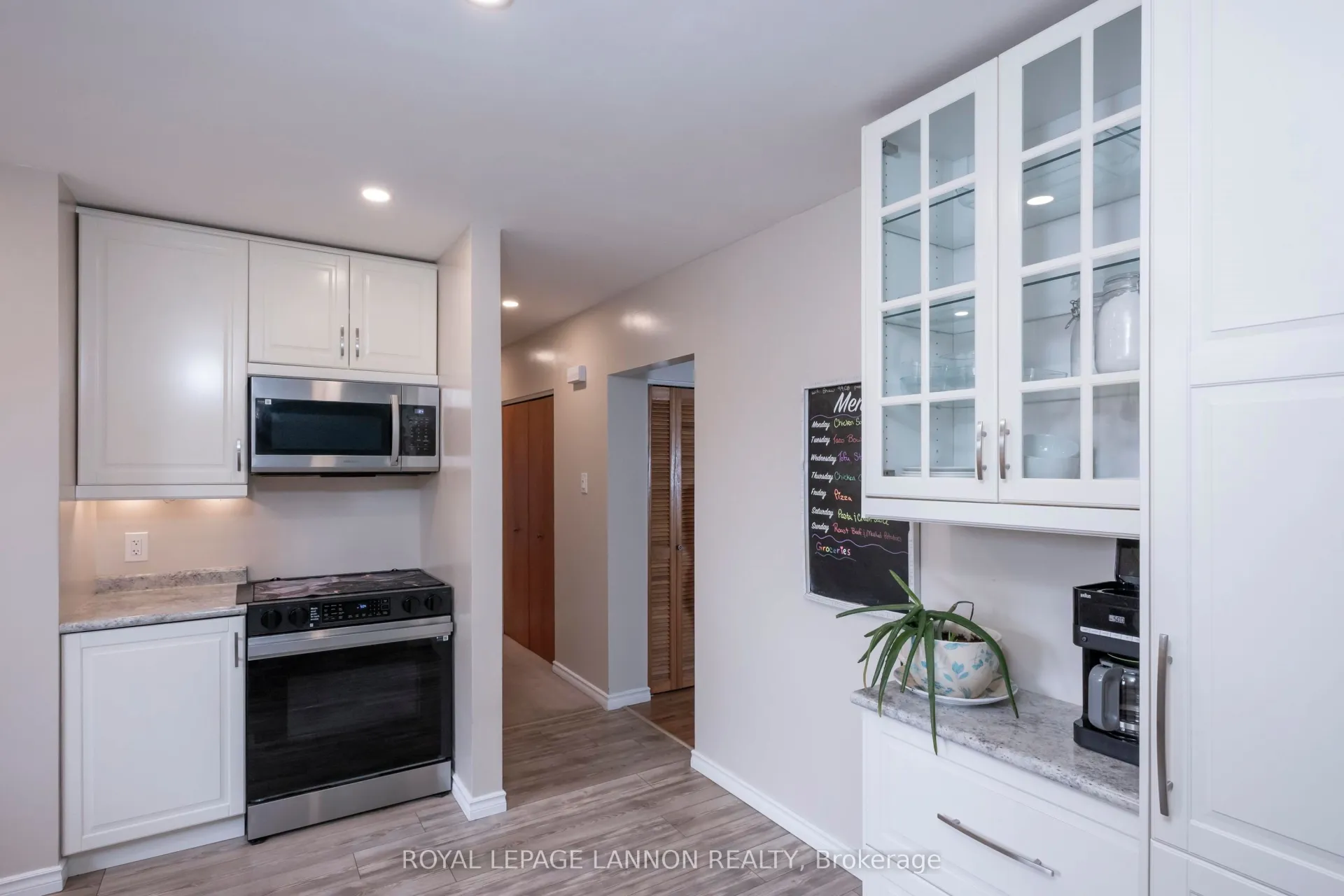Photo 12 of 159 Woodside Street, Thunder Bay, Grandview — HOMEH
