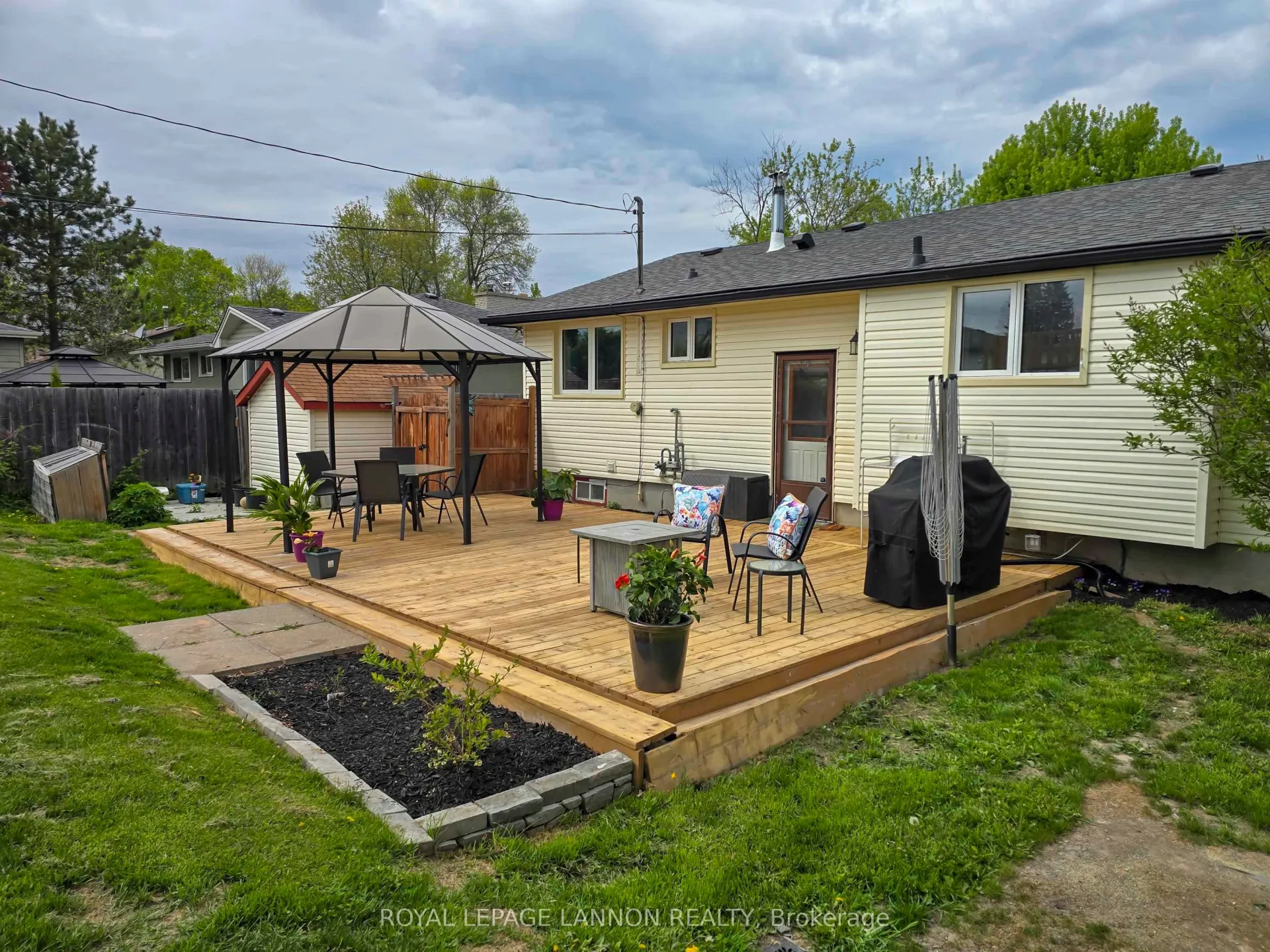 Photo 40 of 159 Woodside Street, Thunder Bay, Grandview — HOMEH