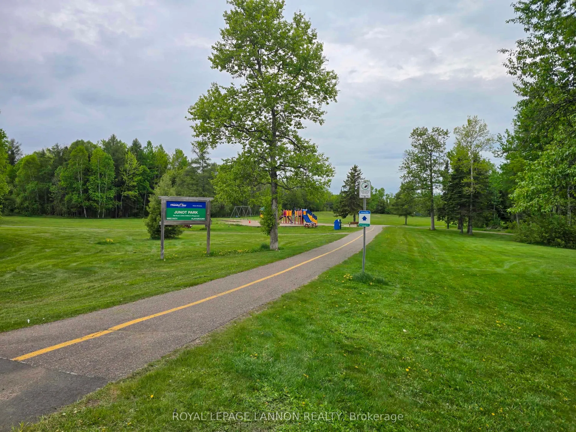 Photo 47 of 159 Woodside Street, Thunder Bay, Grandview — HOMEH