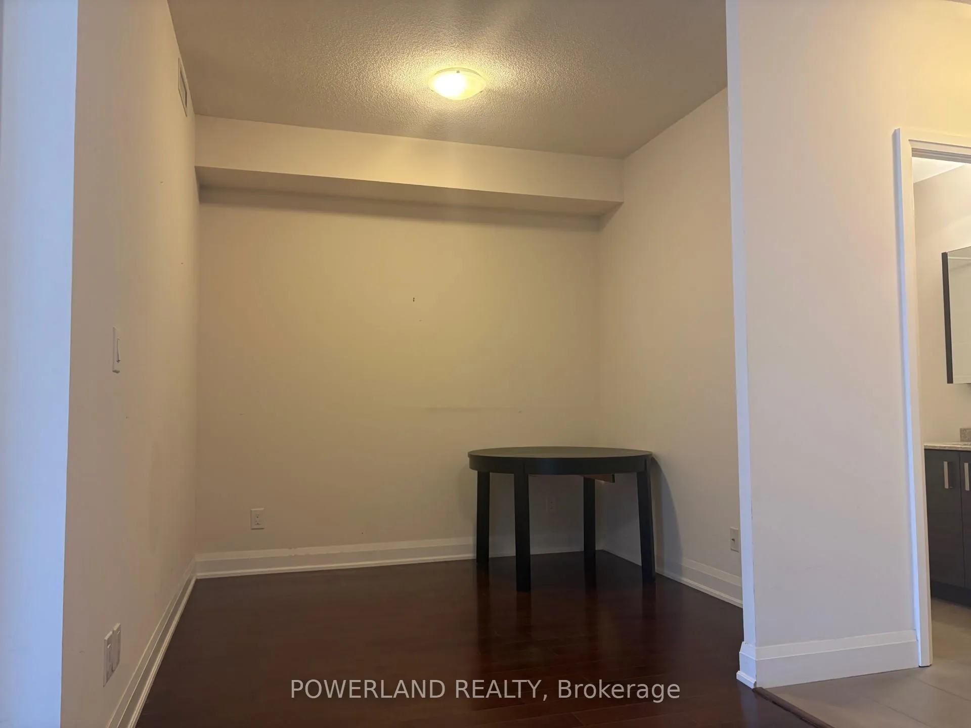 Photo 8 of Unit 616, 8228 Birchmount Road, Markham, Unionville — HOMEH