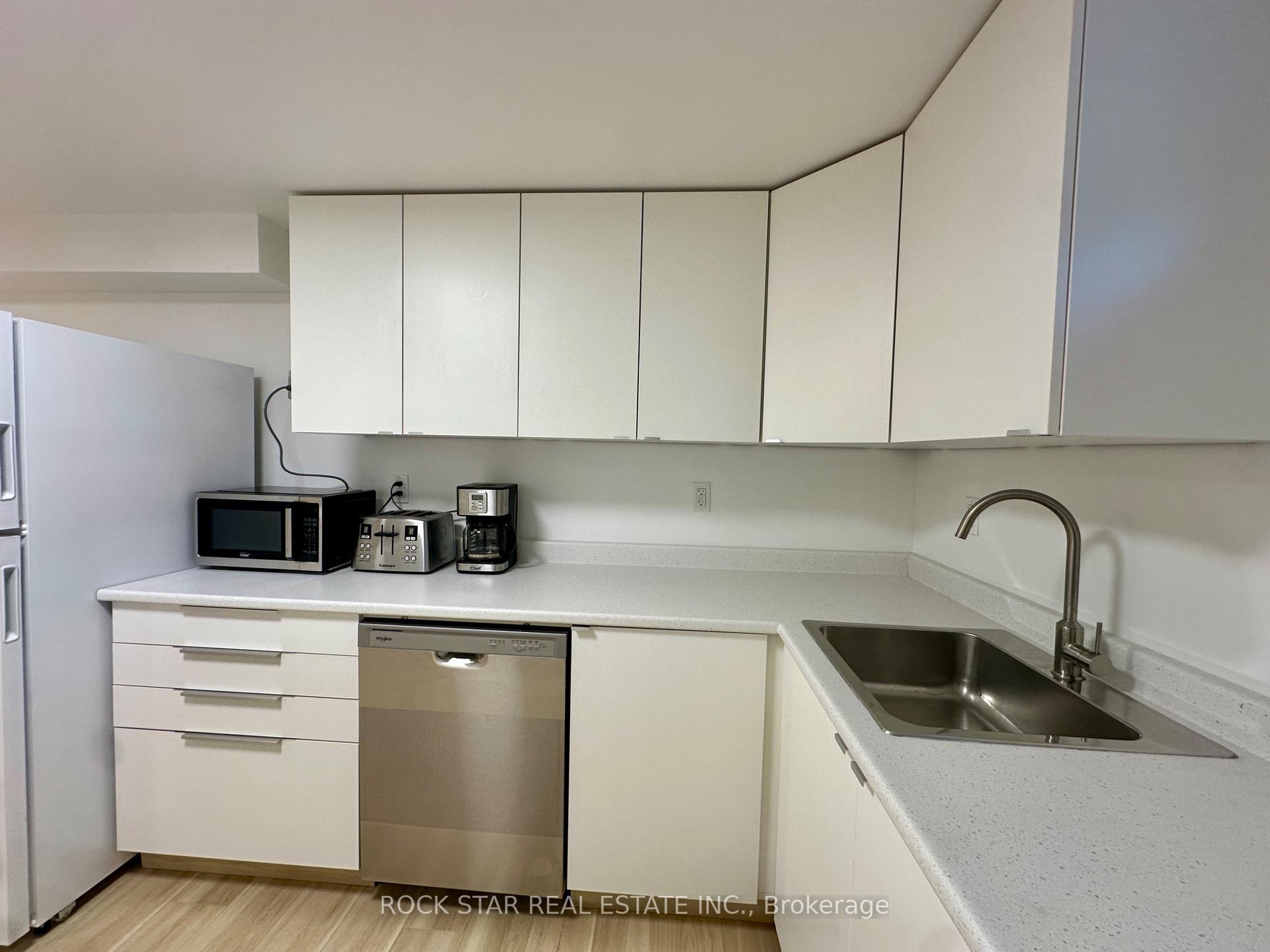 Photo 8 of Unit (LOWER), 631 Maclaren Drive, Burlington, Roseland — HOMEH