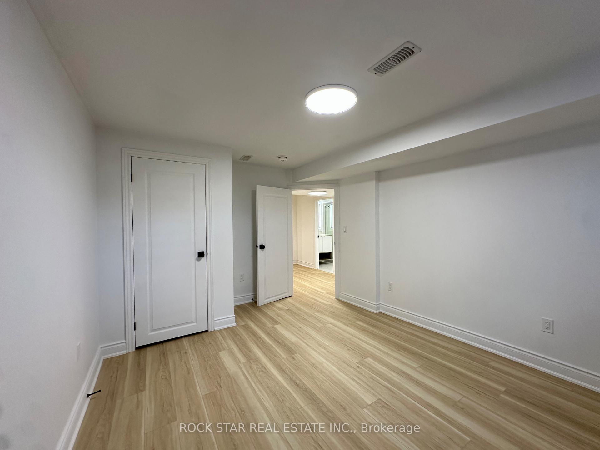 Photo 19 of Unit (LOWER), 631 Maclaren Drive, Burlington, Roseland — HOMEH