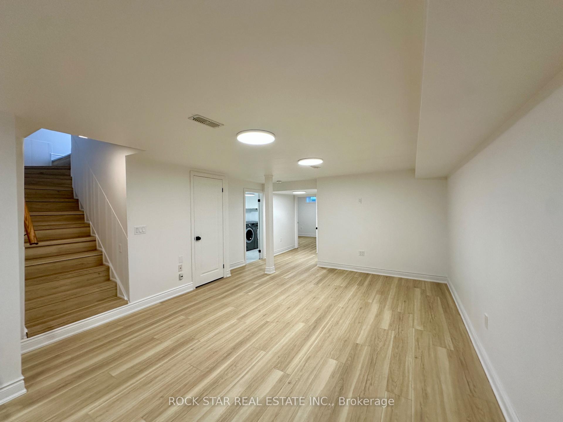 Photo 26 of Unit (LOWER), 631 Maclaren Drive, Burlington, Roseland — HOMEH
