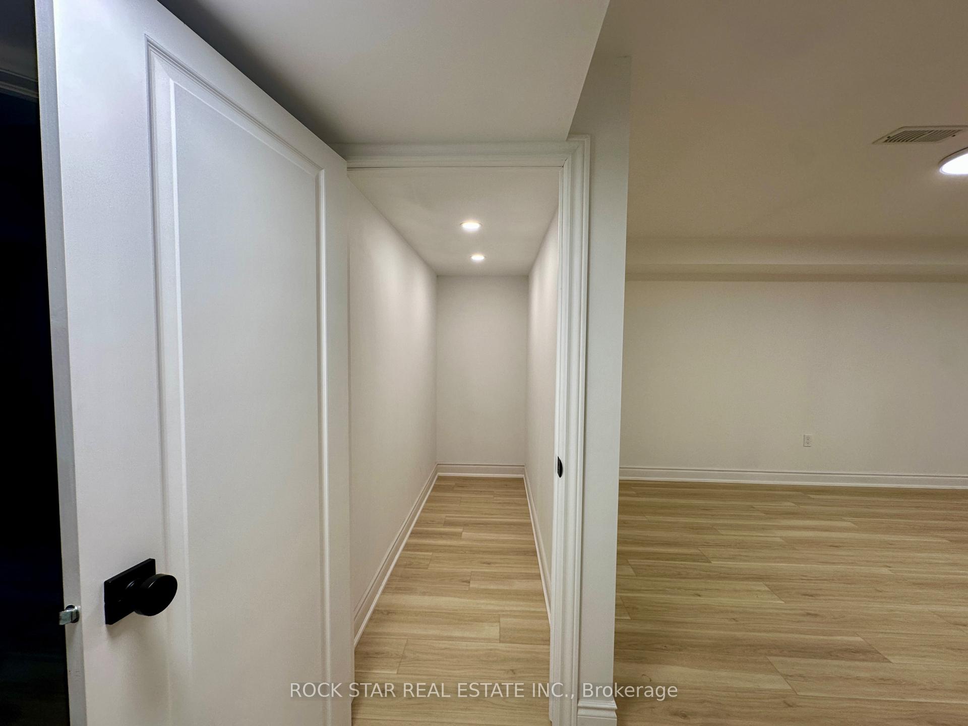 Photo 30 of Unit (LOWER), 631 Maclaren Drive, Burlington, Roseland — HOMEH