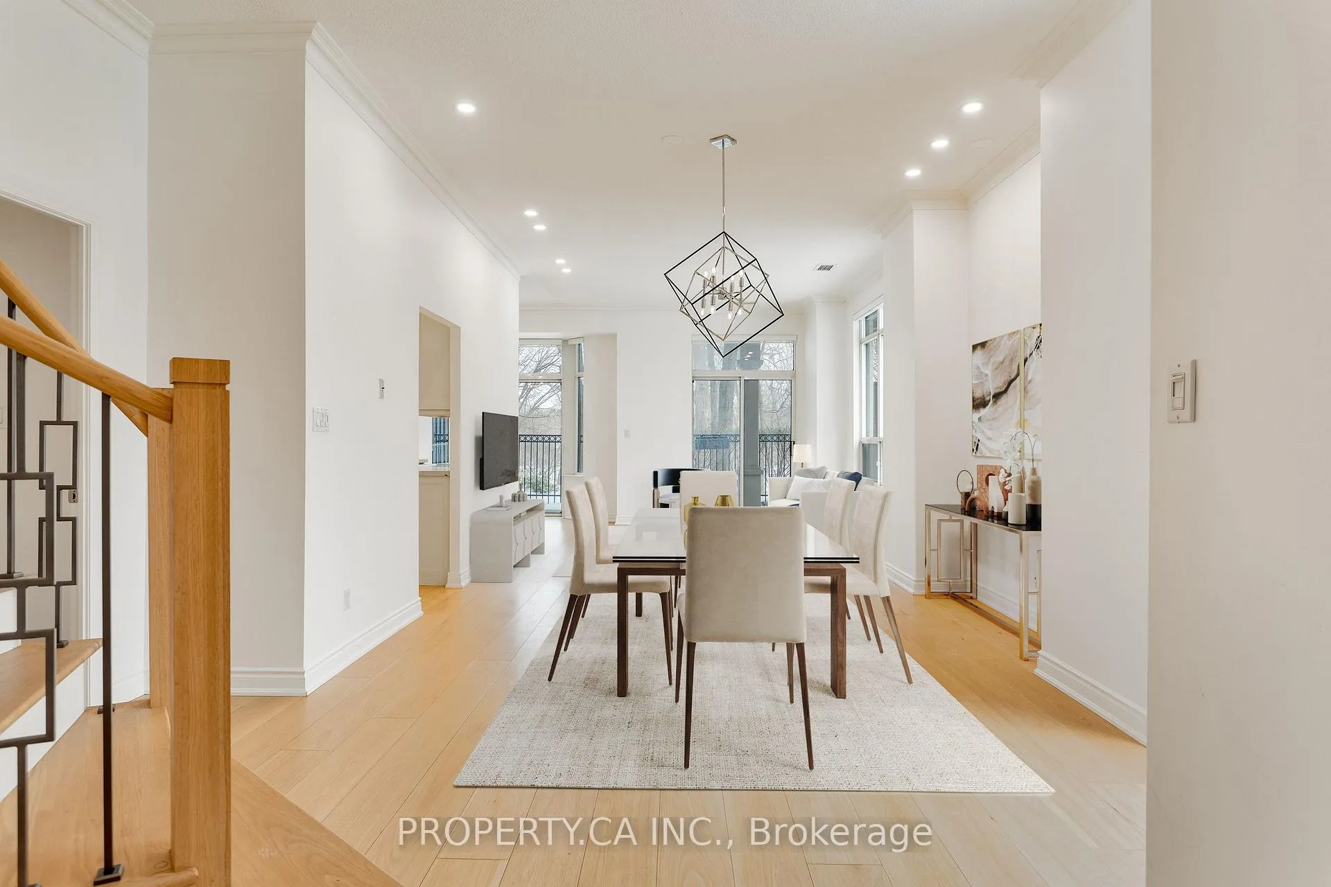Photo 2 of Unit 105, 2 Aberfoyle Crescent, Etobicoke, Islington-City Centre West — HOMEH