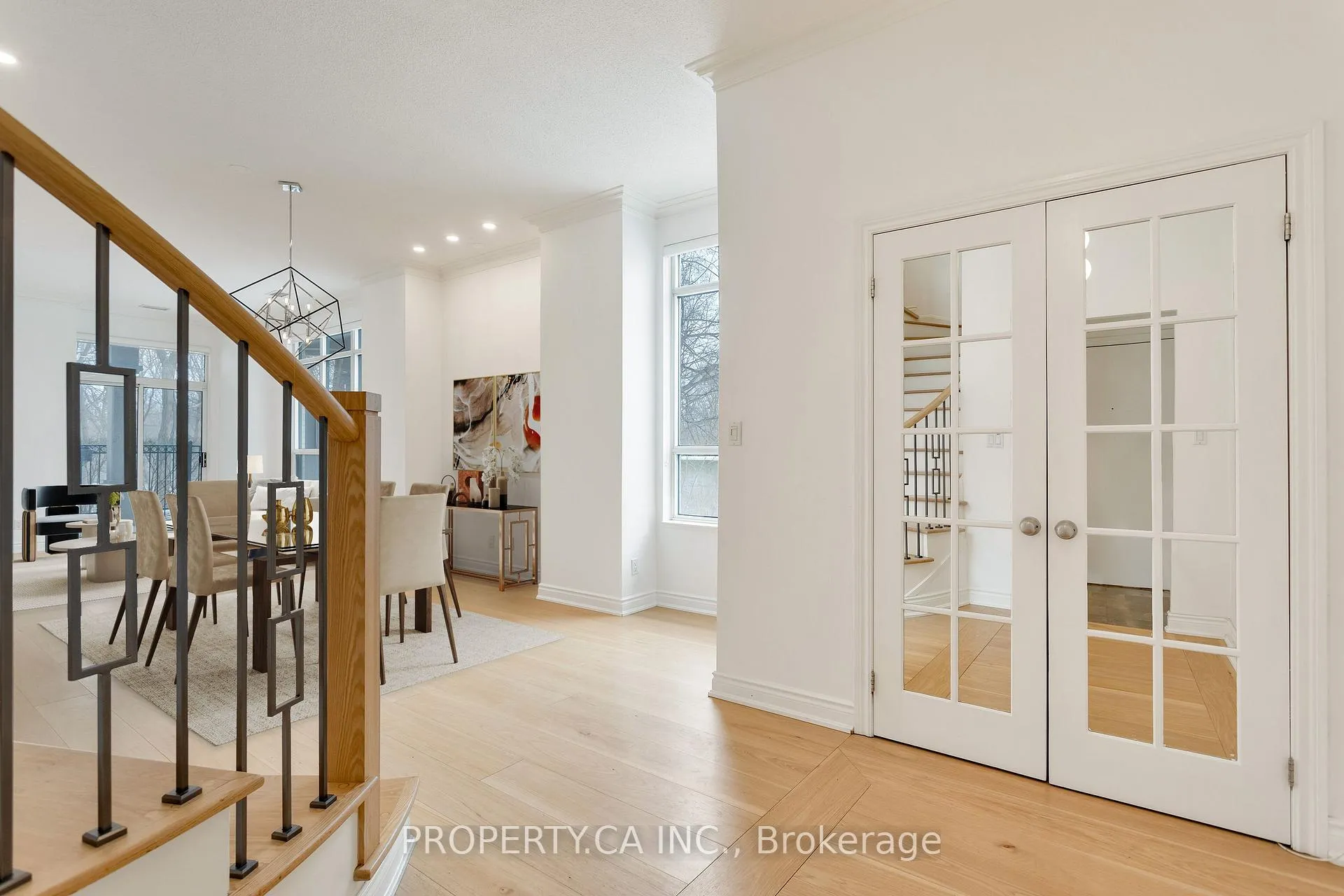 Photo 3 of Unit 105, 2 Aberfoyle Crescent, Etobicoke, Islington-City Centre West — HOMEH