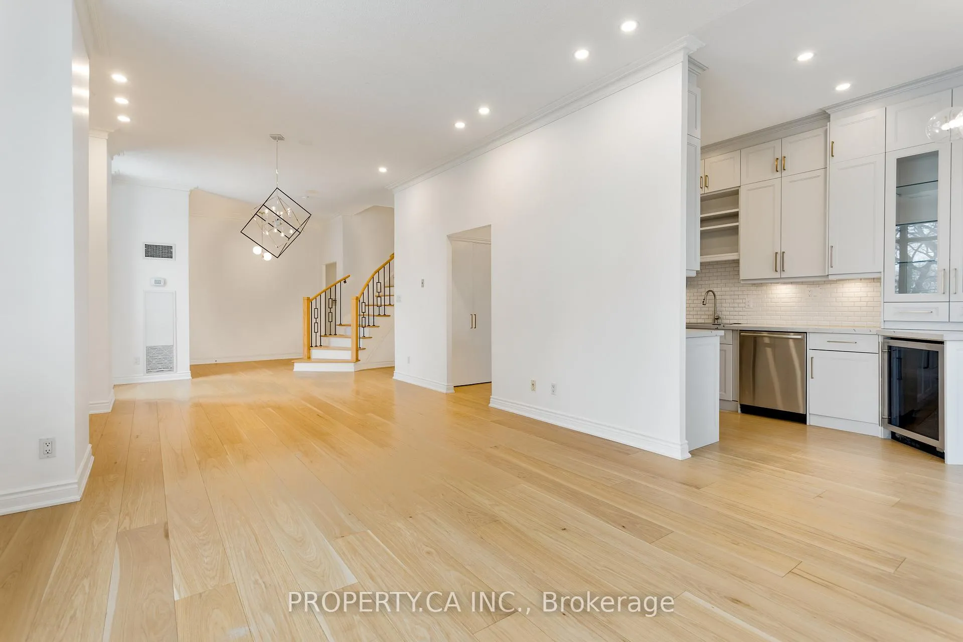 Photo 24 of Unit 105, 2 Aberfoyle Crescent, Etobicoke, Islington-City Centre West — HOMEH