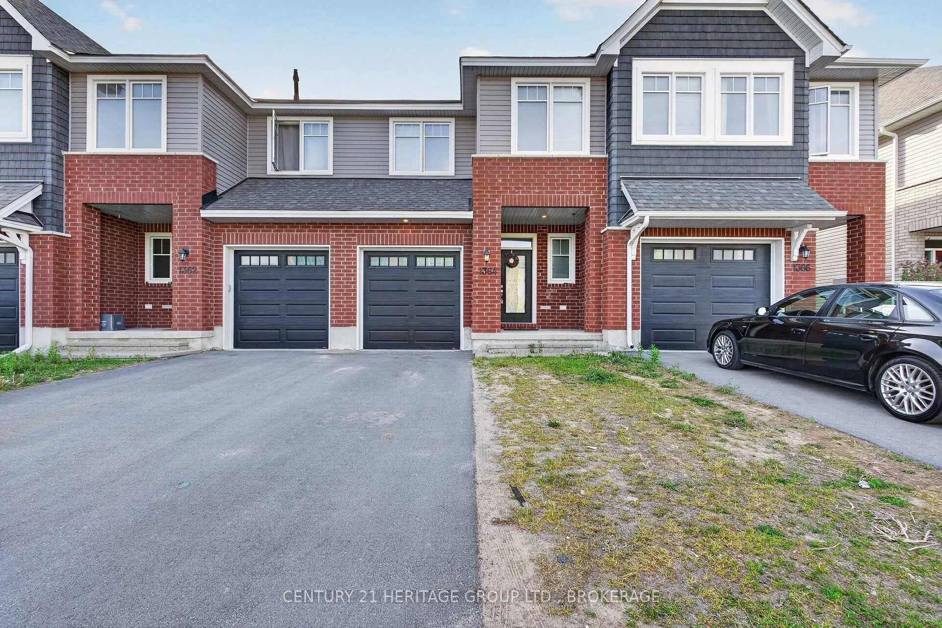 Photo 3 of 1364 Demers Avenue, Kingston, East Gardiners Rd — HOMEH
