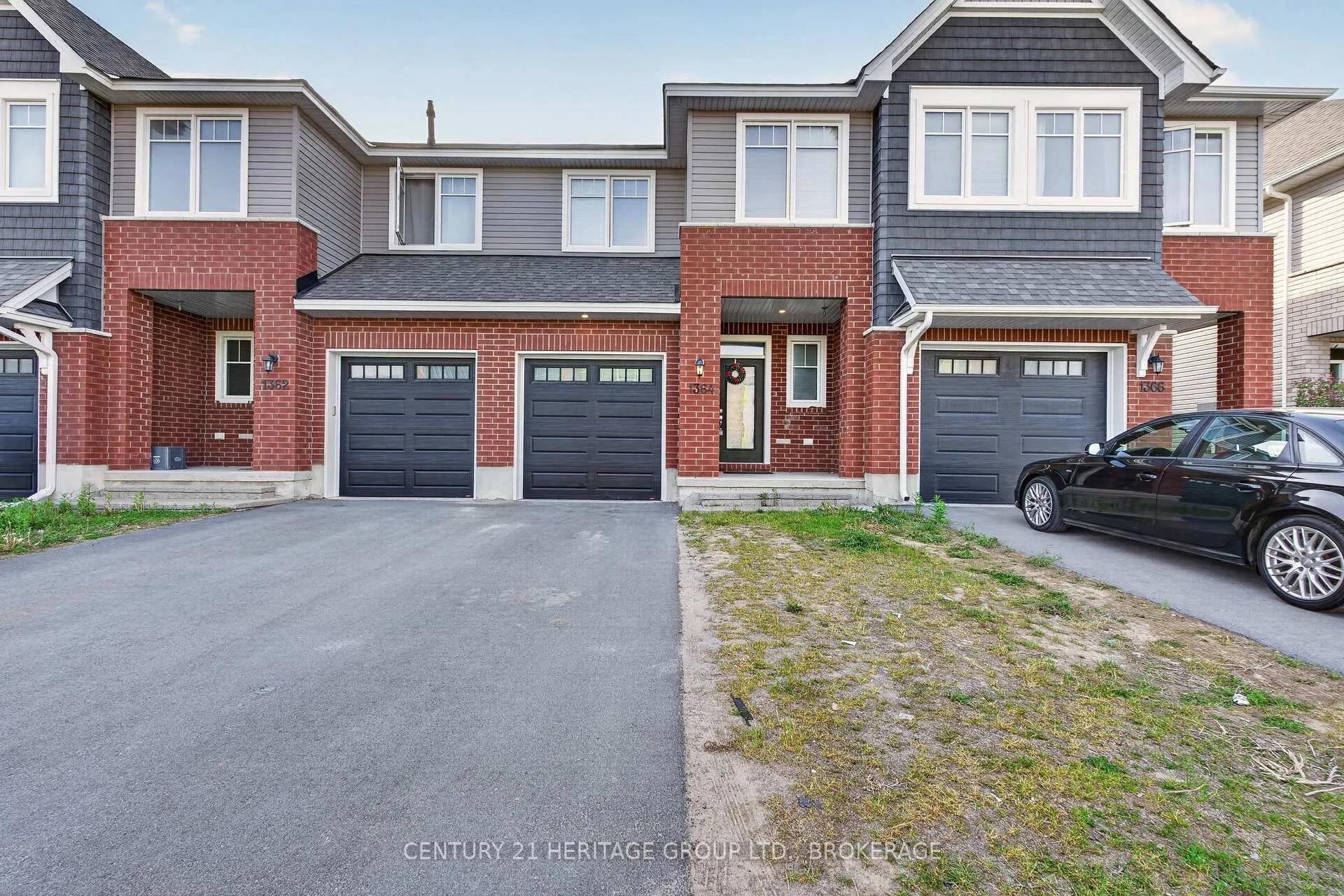 Photo 4 of 1364 Demers Avenue, Kingston, East Gardiners Rd — HOMEH