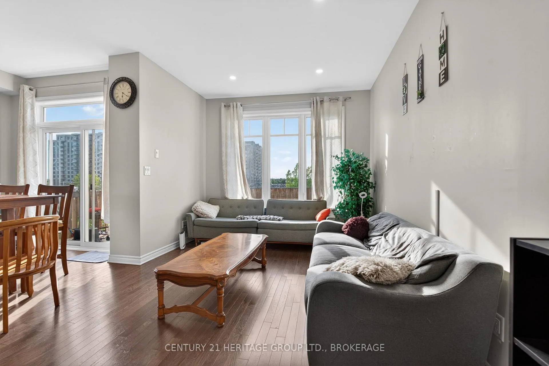 Photo 6 of 1364 Demers Avenue, Kingston, East Gardiners Rd — HOMEH