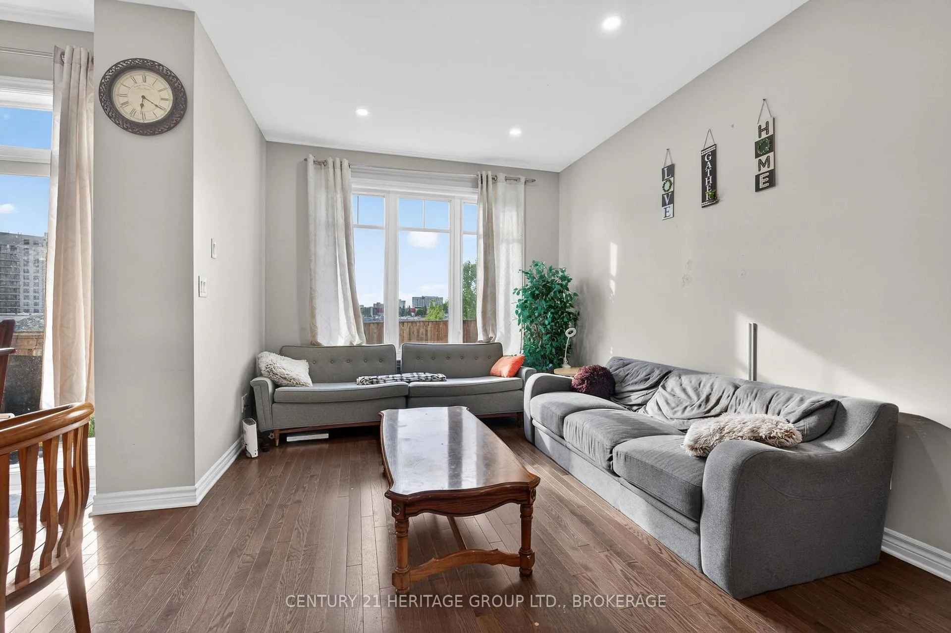 Photo 7 of 1364 Demers Avenue, Kingston, East Gardiners Rd — HOMEH