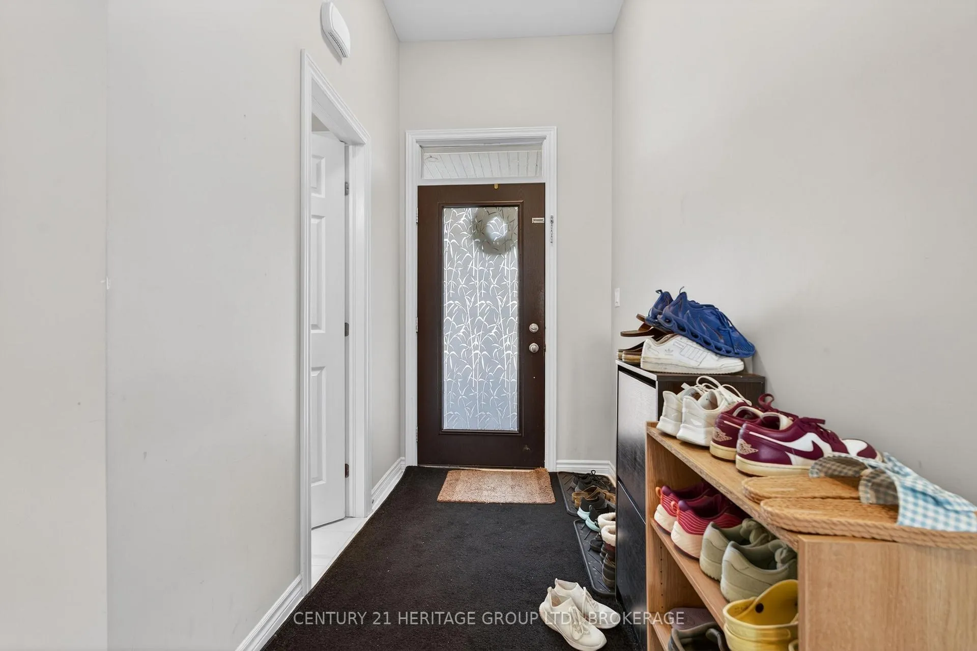 Photo 14 of 1364 Demers Avenue, Kingston, East Gardiners Rd — HOMEH