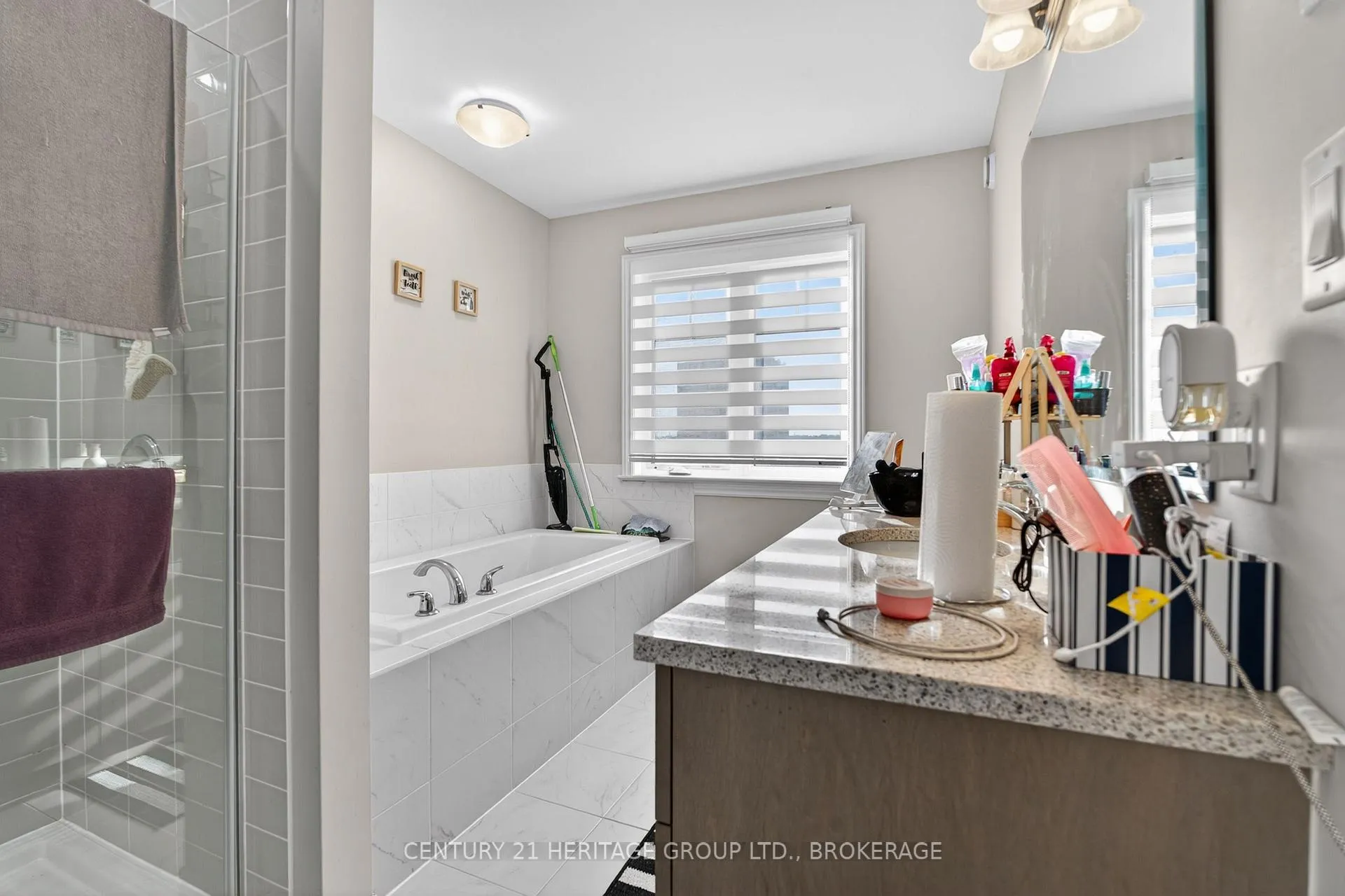 Photo 18 of 1364 Demers Avenue, Kingston, East Gardiners Rd — HOMEH