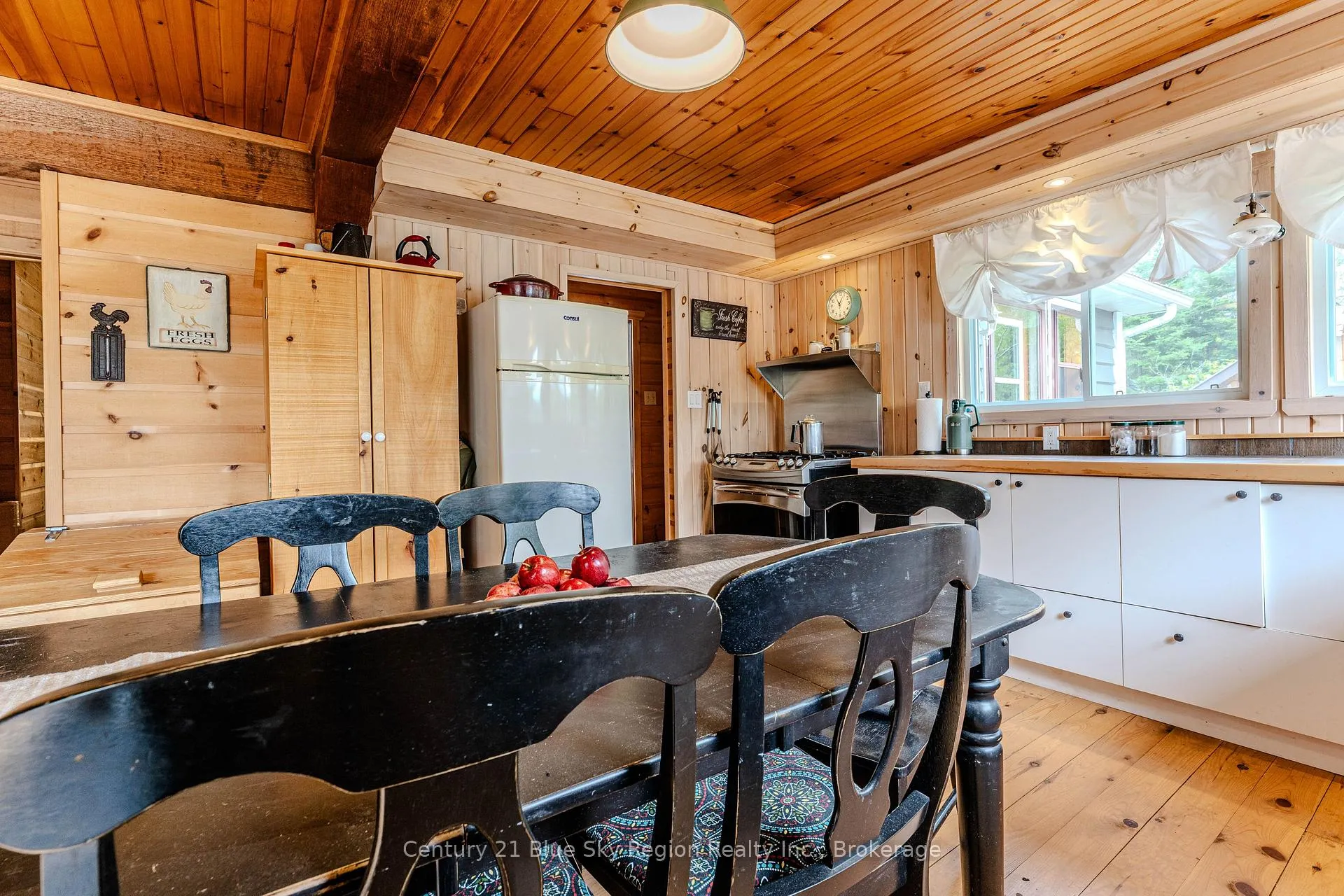 Photo 11 of 10385 Rabbit Lake, Temagami — HOMEH