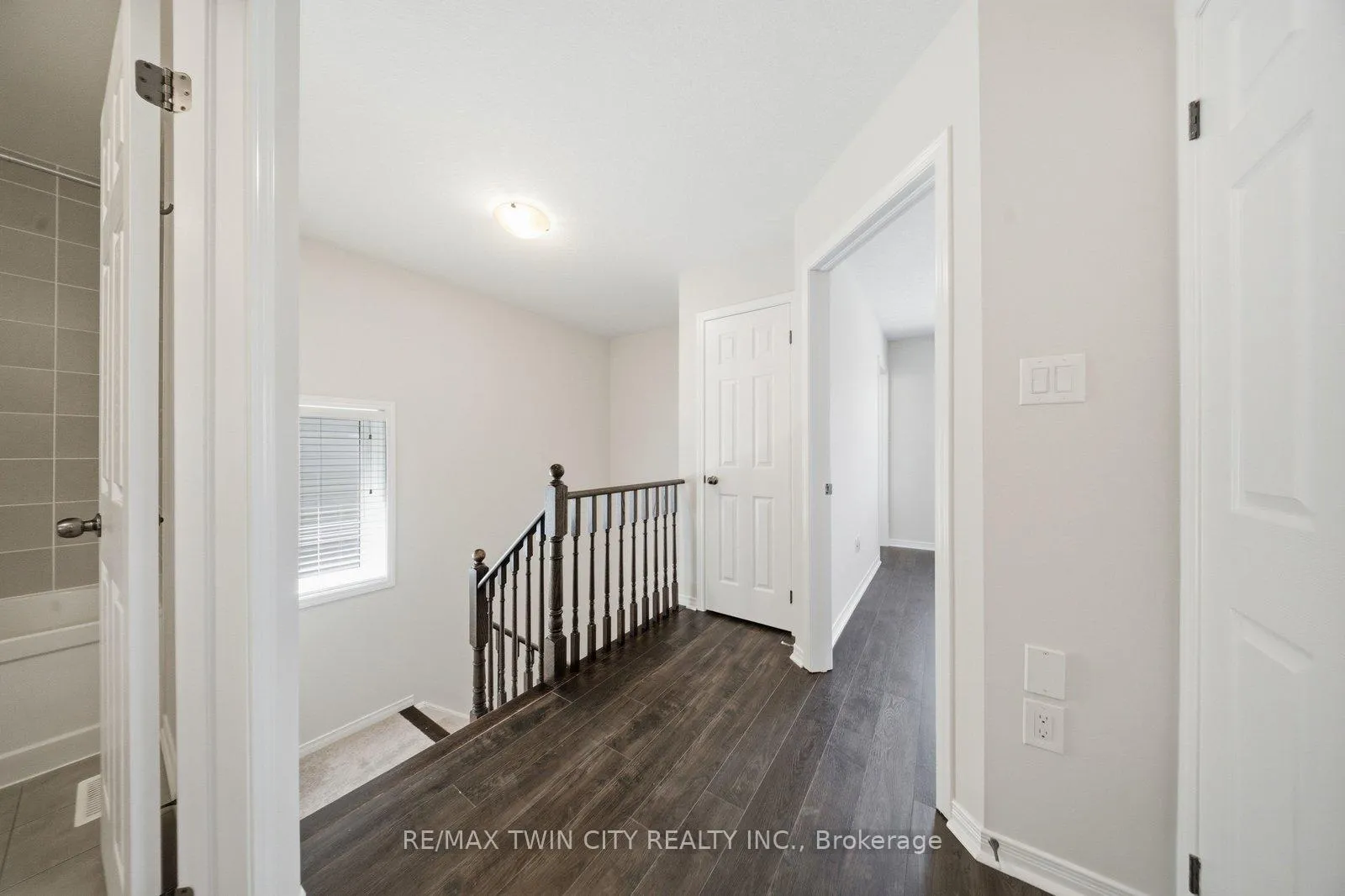 Photo 15 of 99 Warner Lane S, Brantford — HOMEH