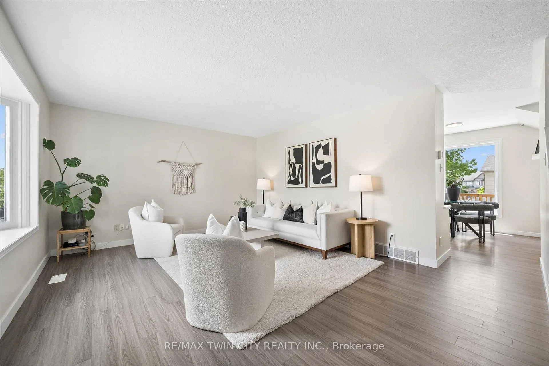 Photo 6 of 82 Catherine Street, Wilmot, New Hamburg — HOMEH