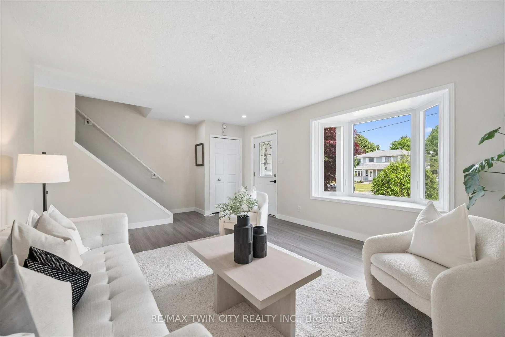 Photo 8 of 82 Catherine Street, Wilmot, New Hamburg — HOMEH