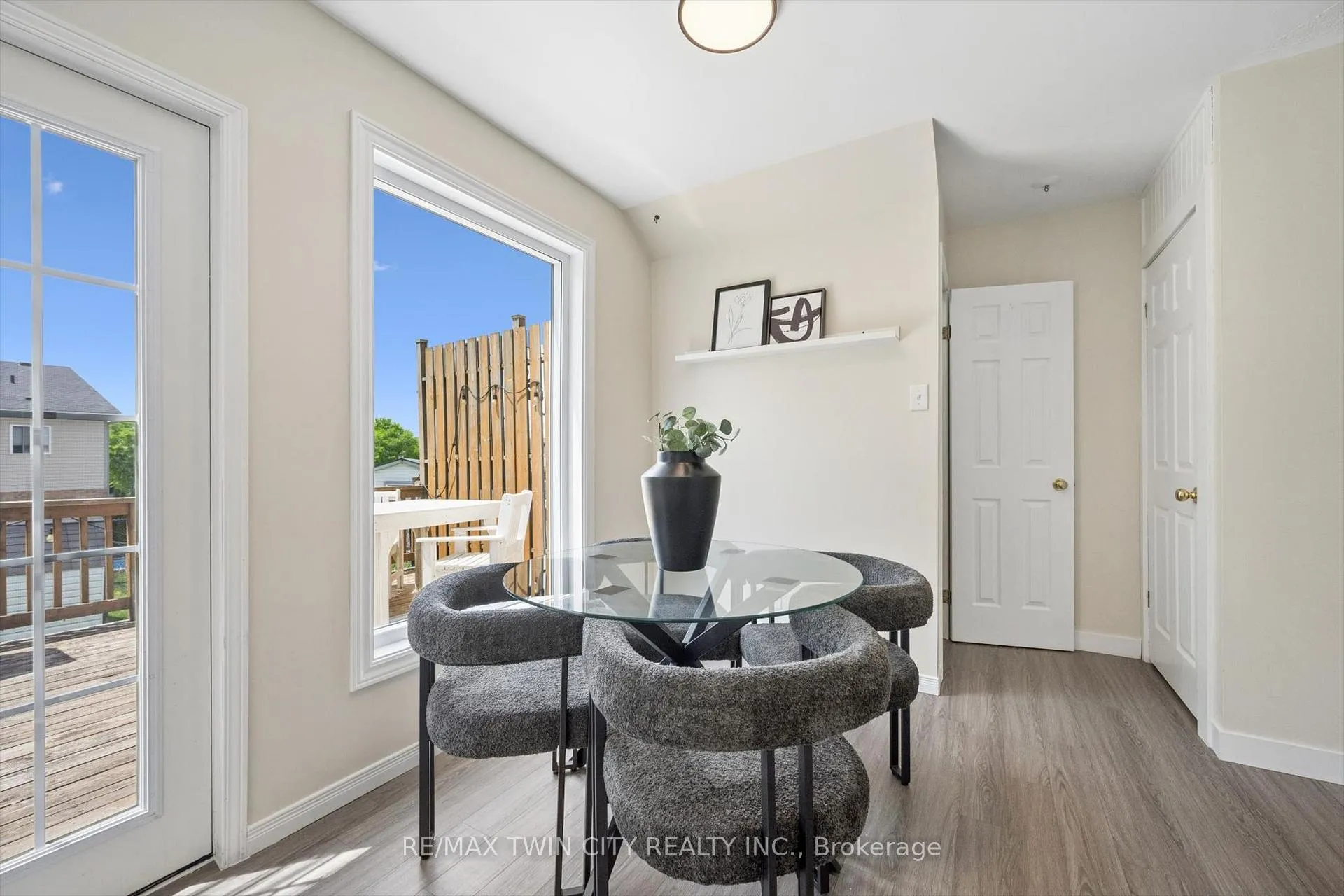 Photo 10 of 82 Catherine Street, Wilmot, New Hamburg — HOMEH