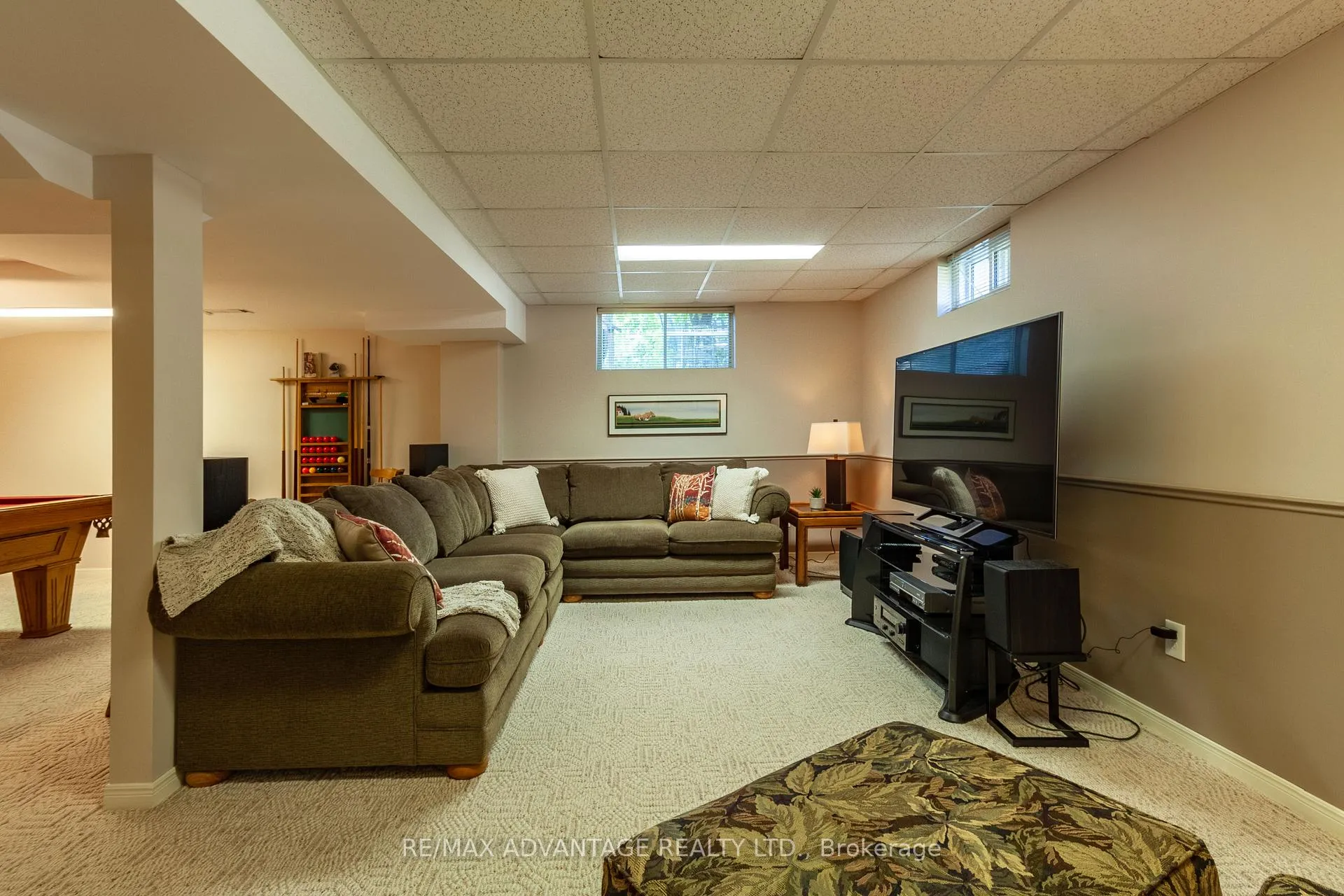 Photo 33 of 11 Farmington Crescent, London, South L — HOMEH