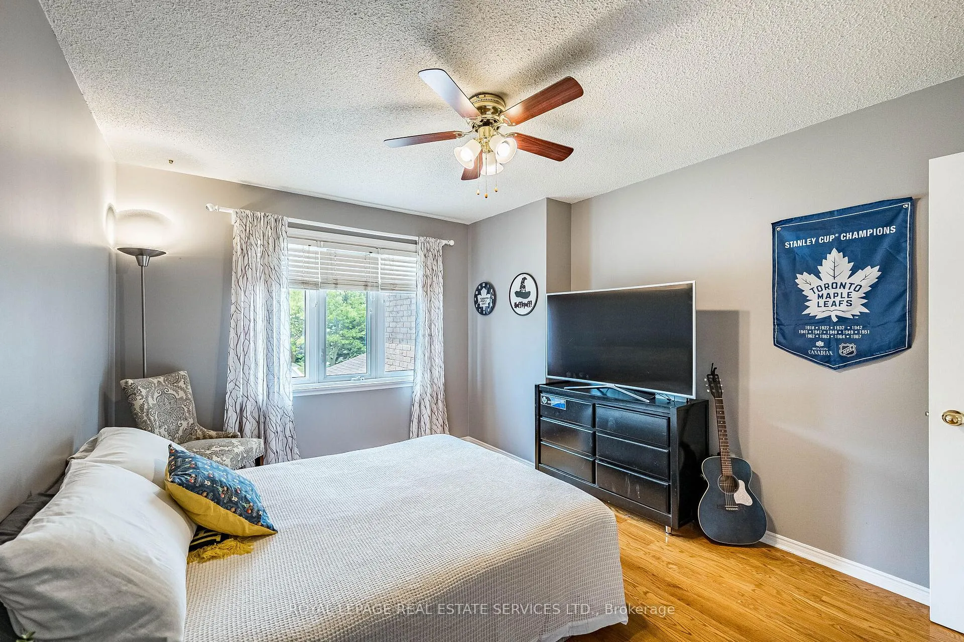 Photo 24 of 19 Newgreen Crescent, Brampton, Westgate — HOMEH