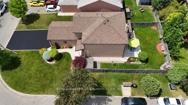 Photo 39 of 19 Newgreen Crescent, Brampton, Westgate — HOMEH