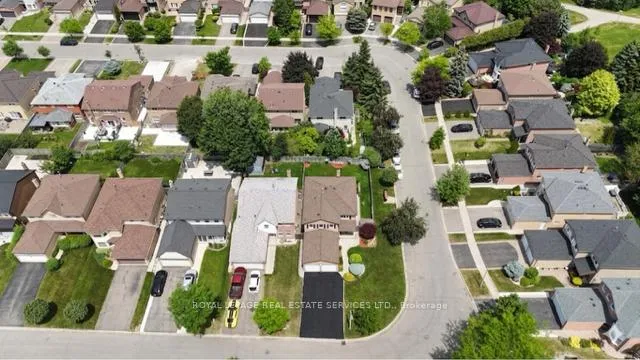 Photo 40 of 19 Newgreen Crescent, Brampton, Westgate — HOMEH