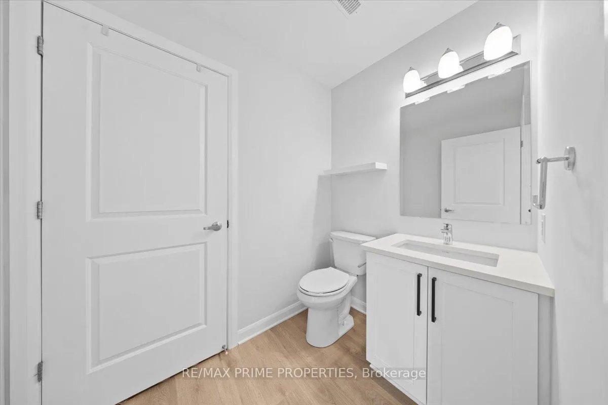 Photo 4 of Unit B, 700B Amberwing Private, Ottawa, Avalon West — HOMEH